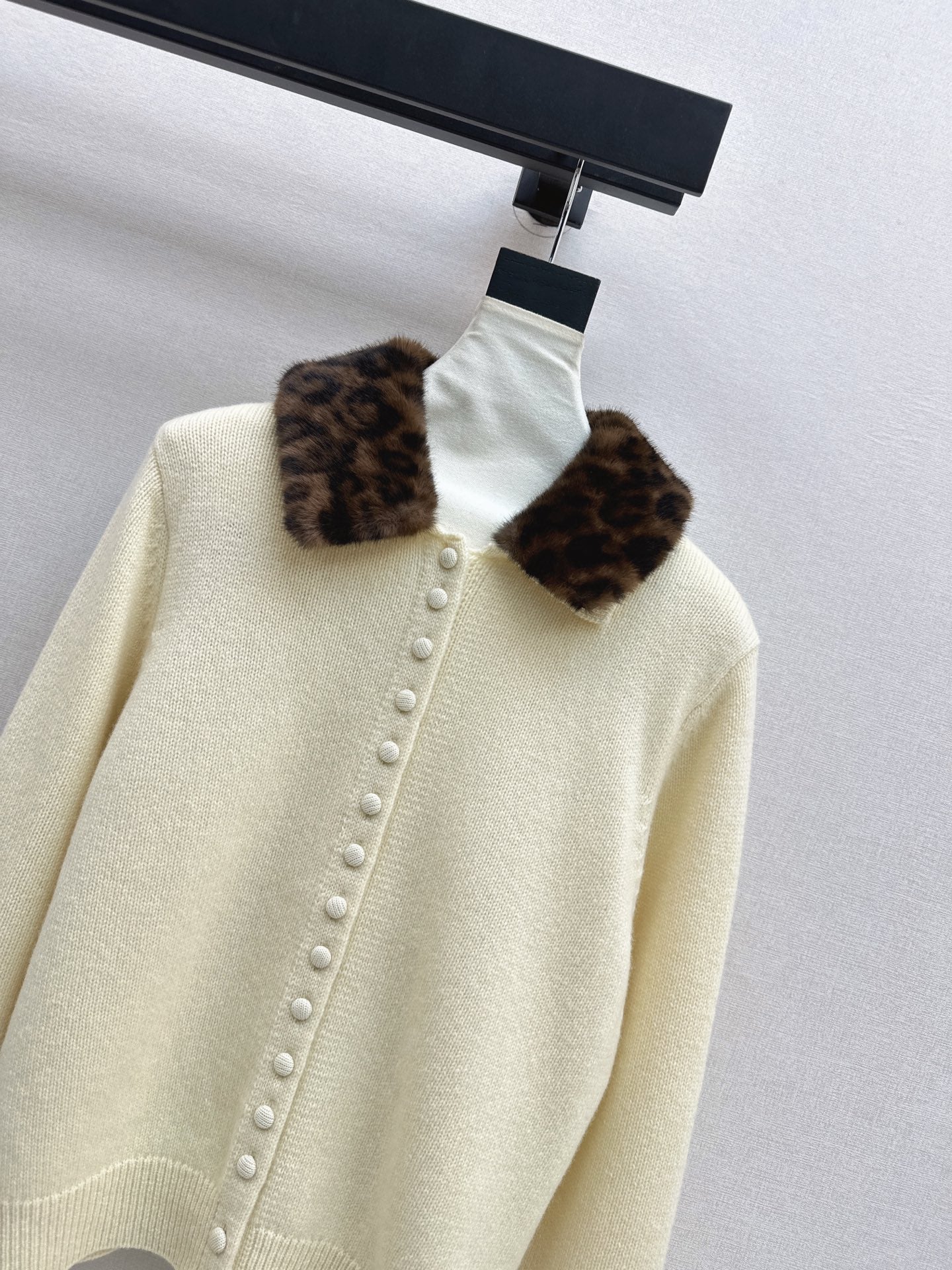 Miu NEW wool cardigan