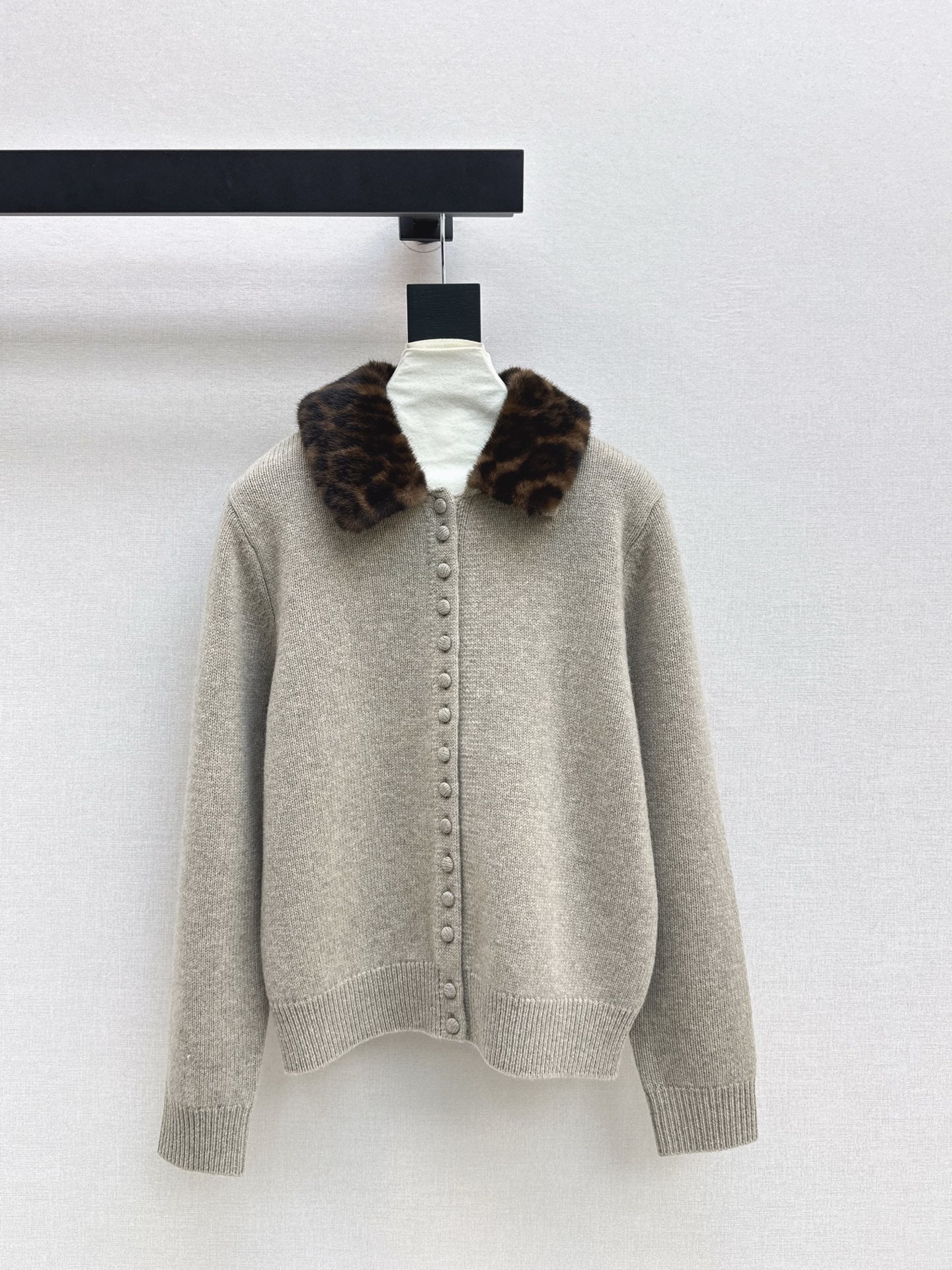 Miu NEW wool cardigan