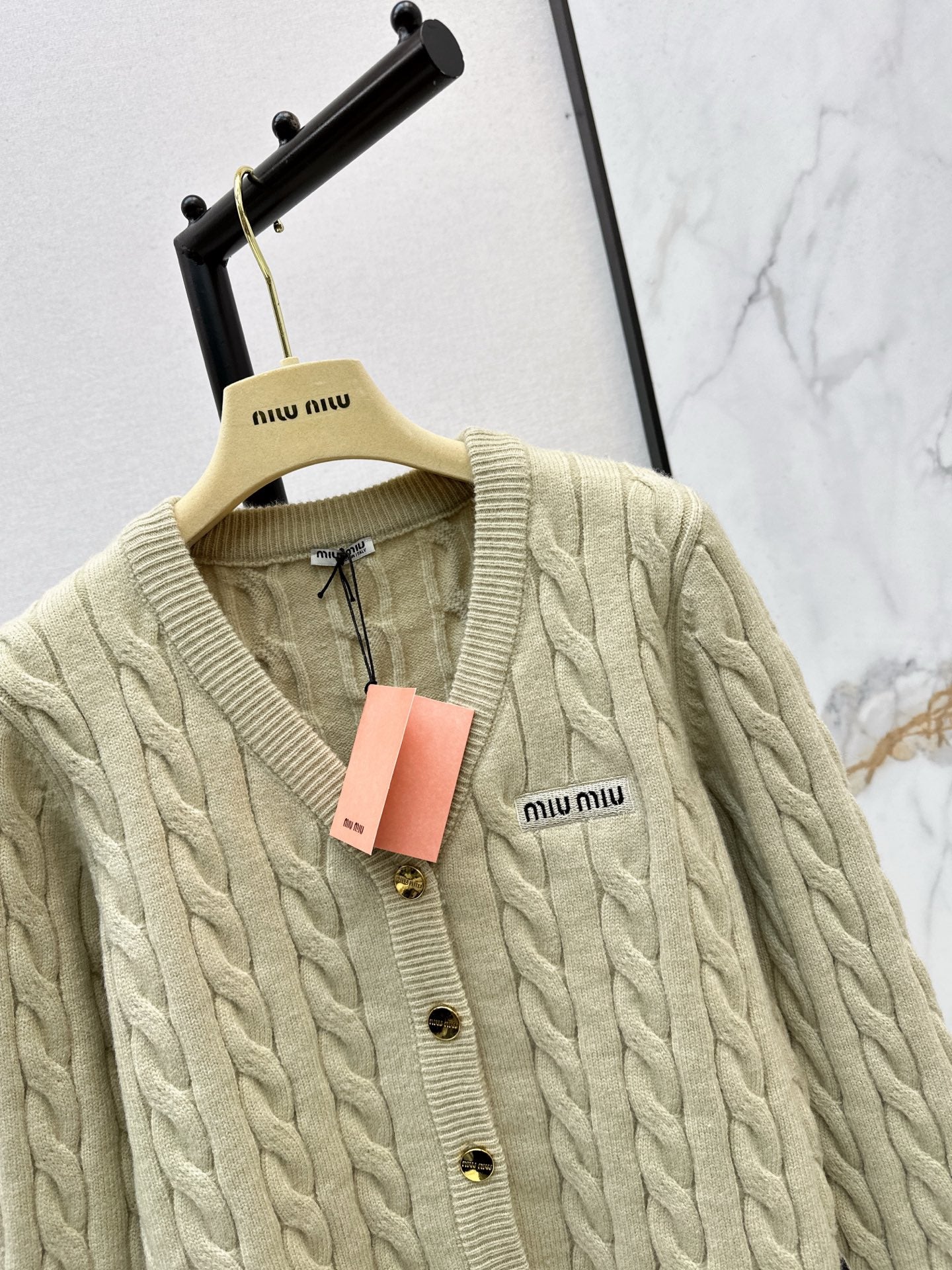 Miu NEW Knitted cardigan