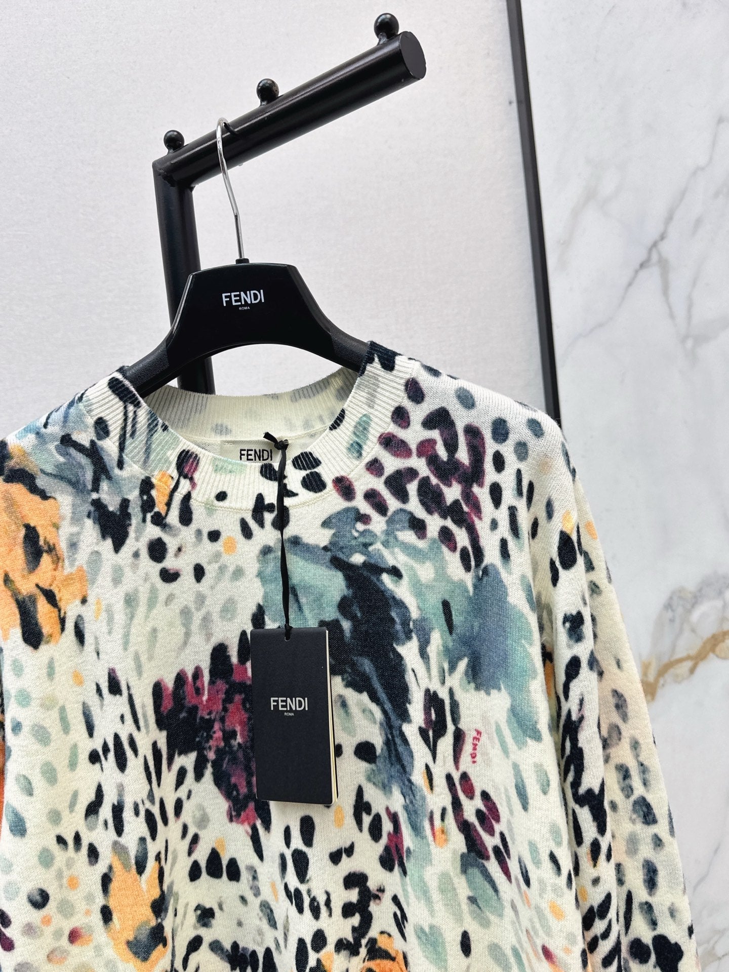 Fend NEW knitted sweater