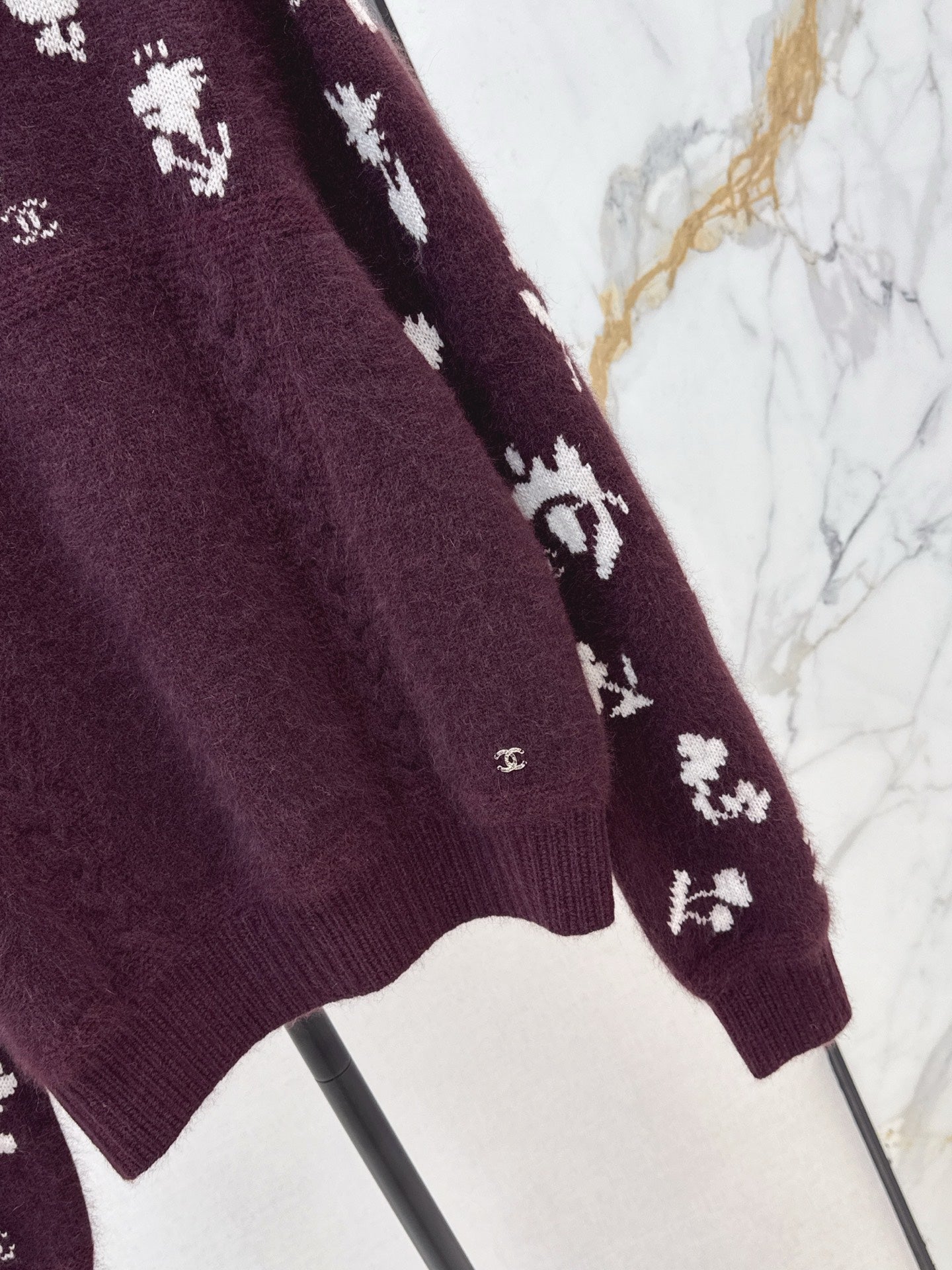 Chan NEW cashmere sweater