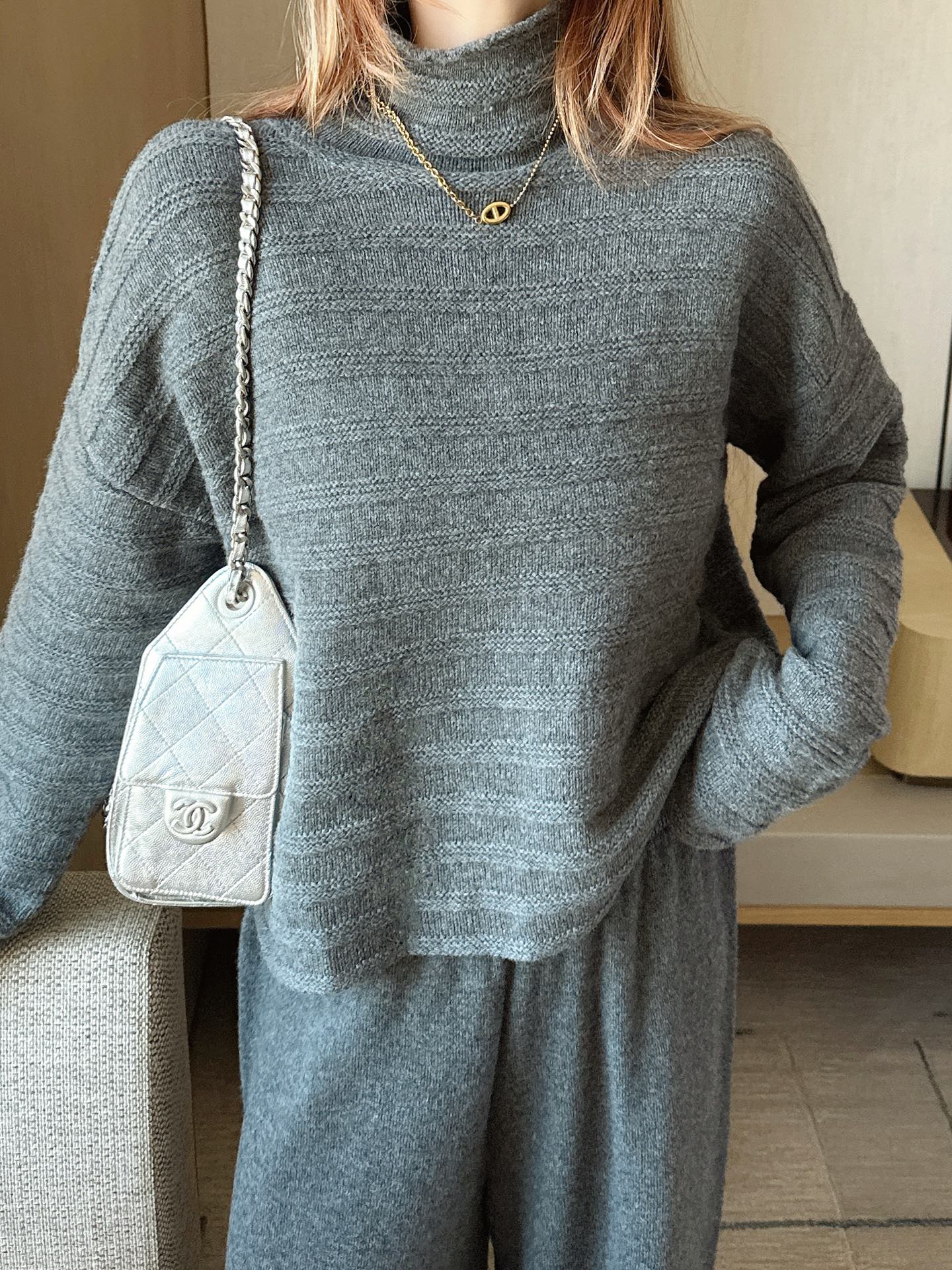 Max NEW knitted suit