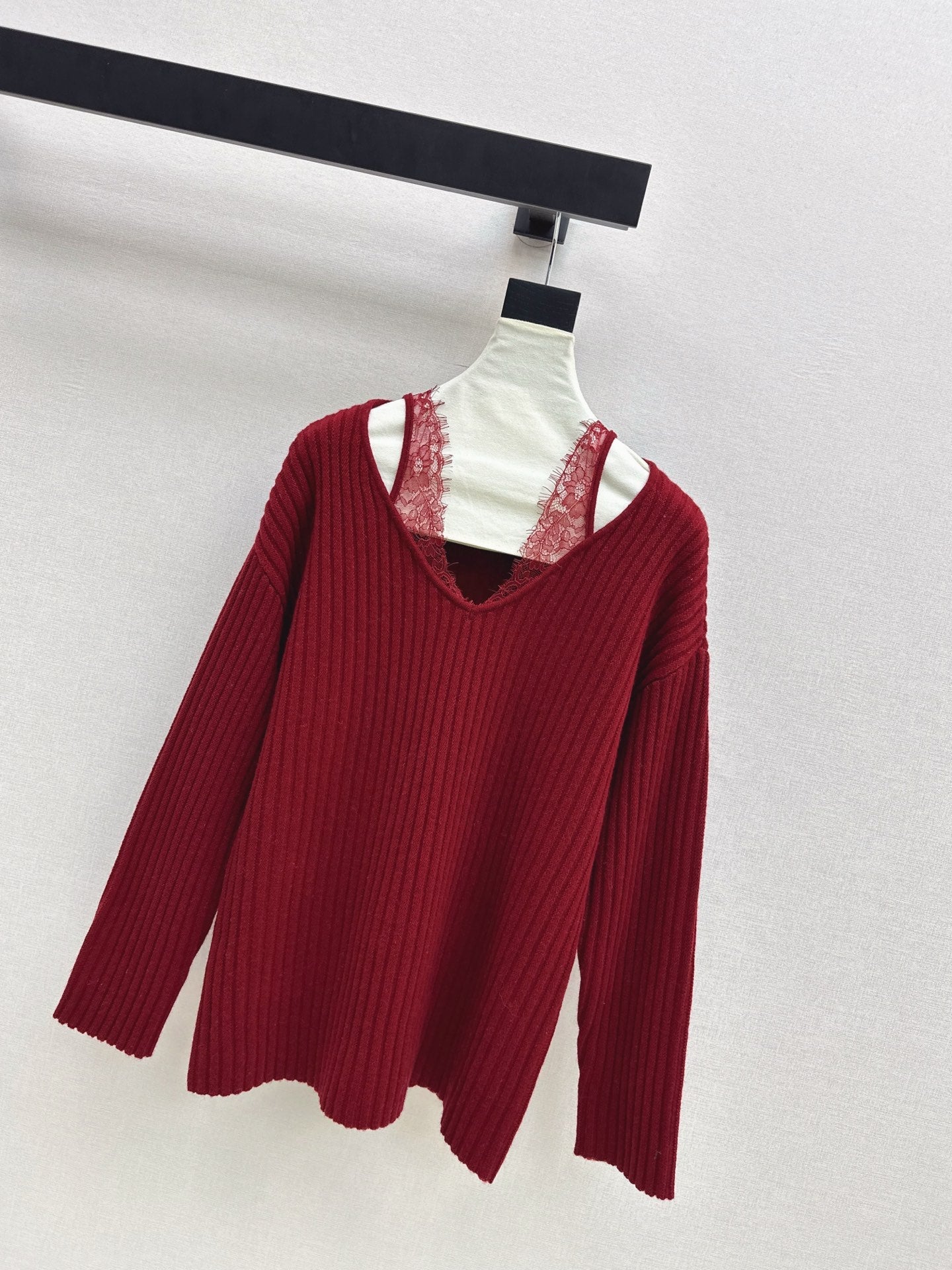 Es NEW lace patchwork sweater