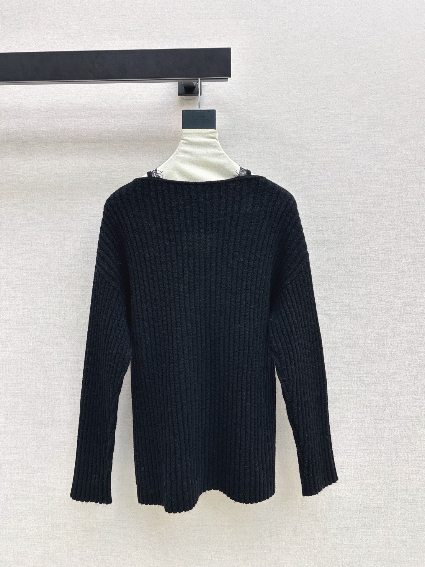 Es NEW lace patchwork sweater