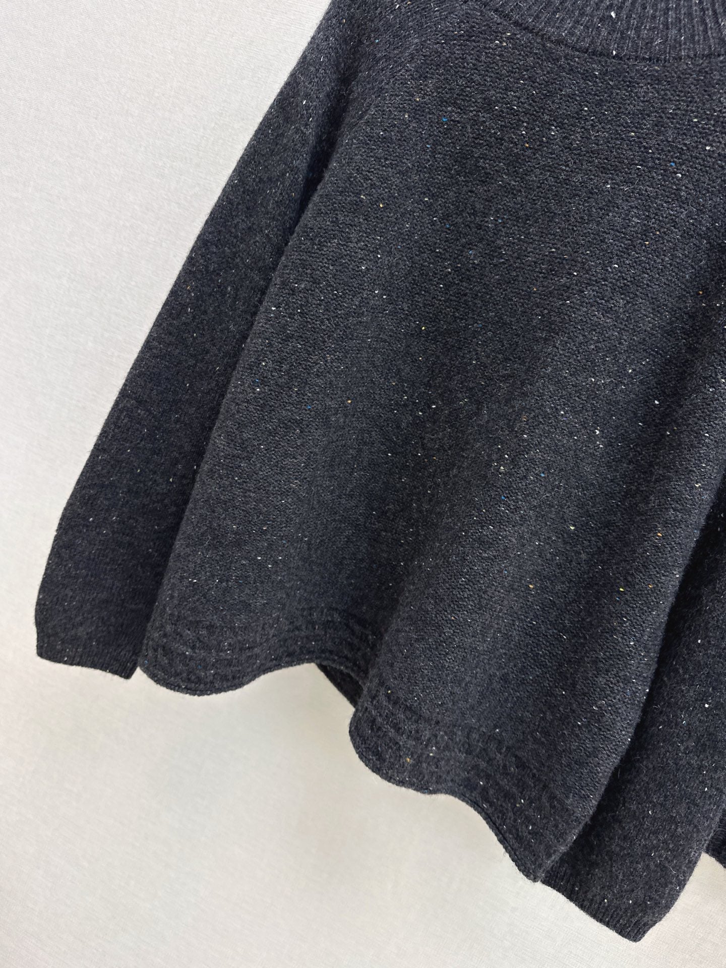 Brun NEW knitted suit