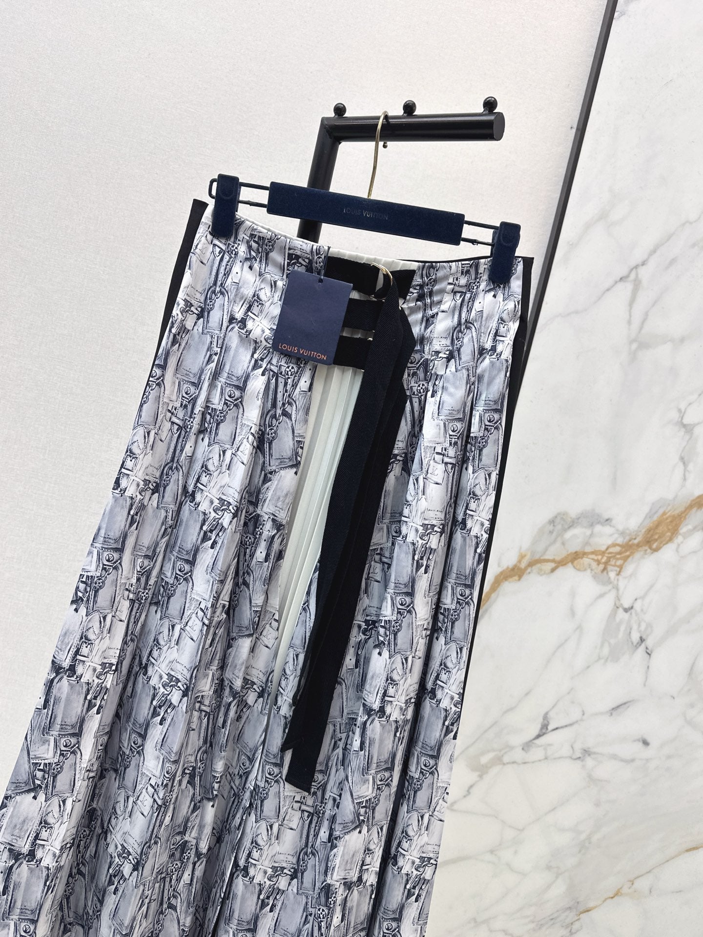 Louis NEW Printed pleated skirt