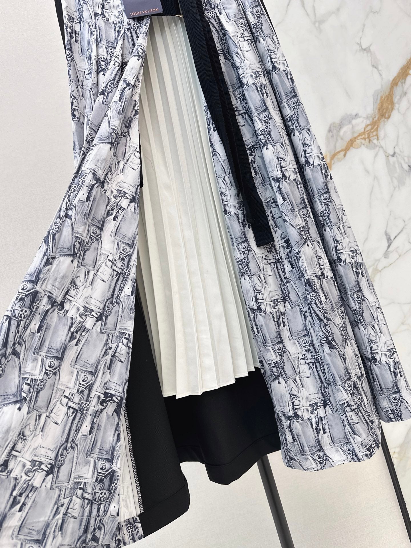 Louis NEW Printed pleated skirt