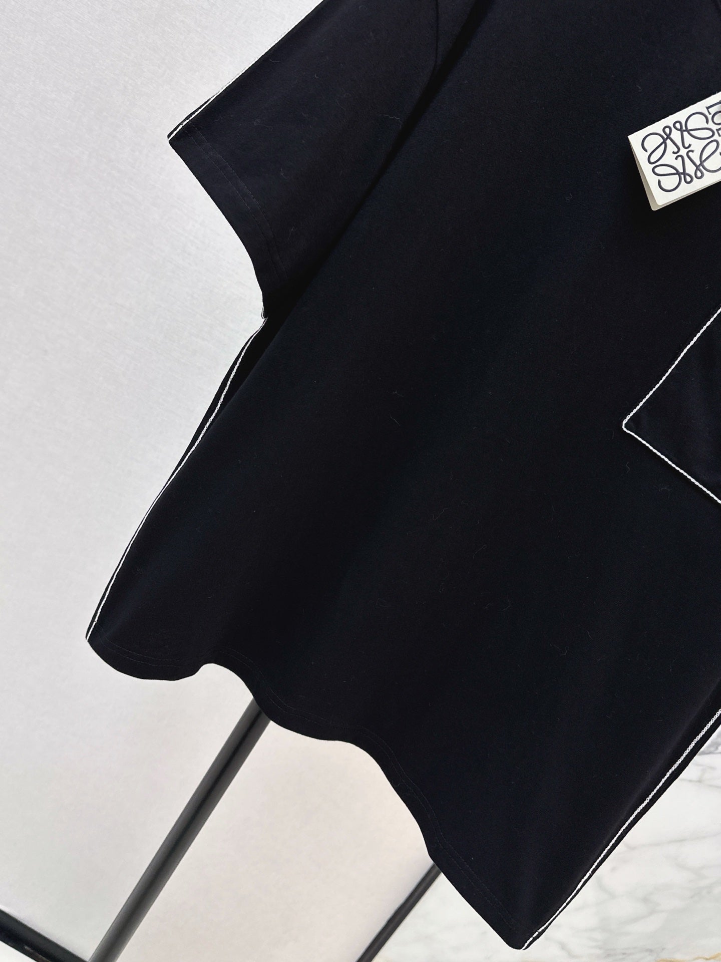 Loe NEW Embroidered T-shirt