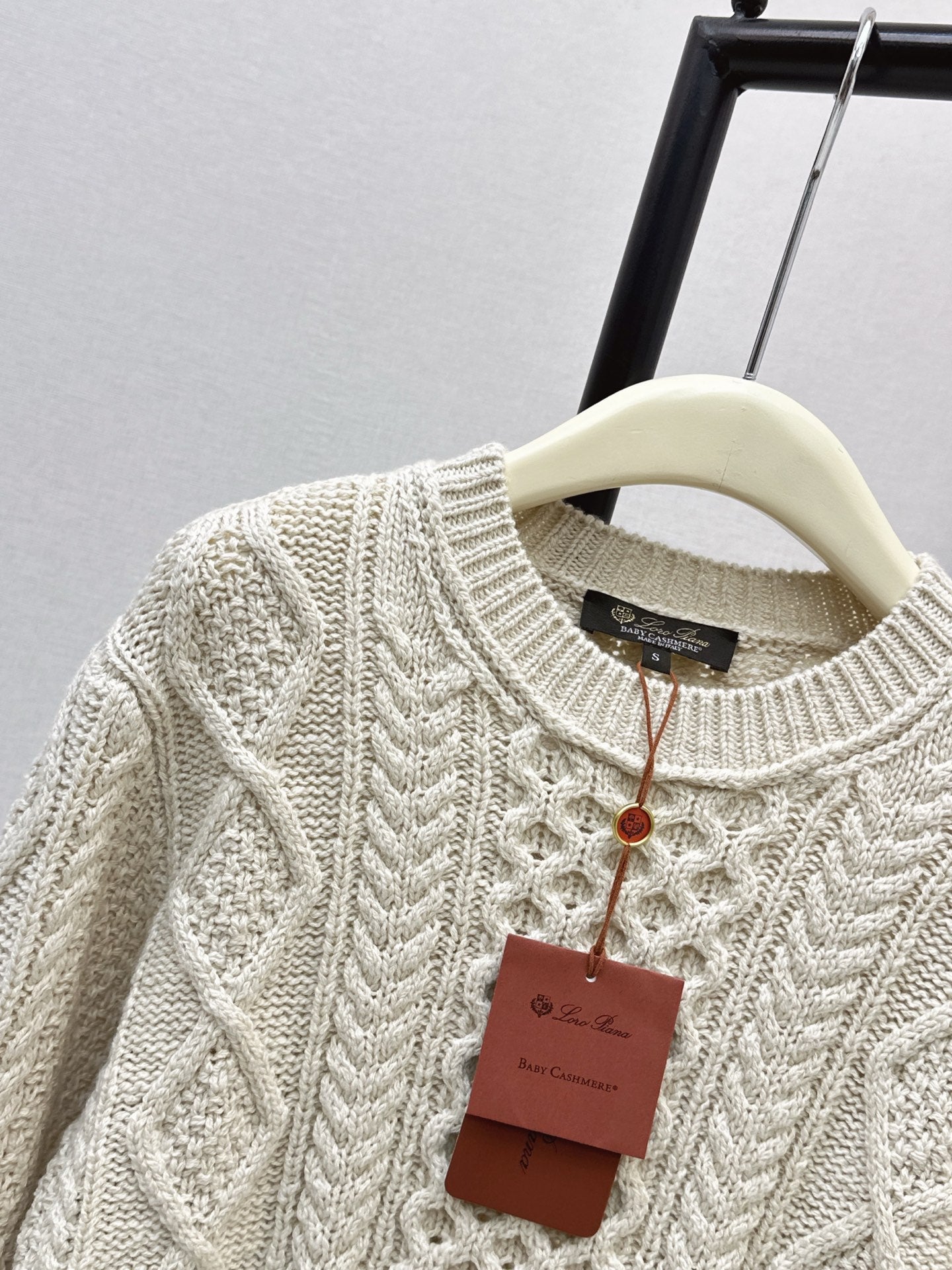 Loro NEW Cashmere knit sweater