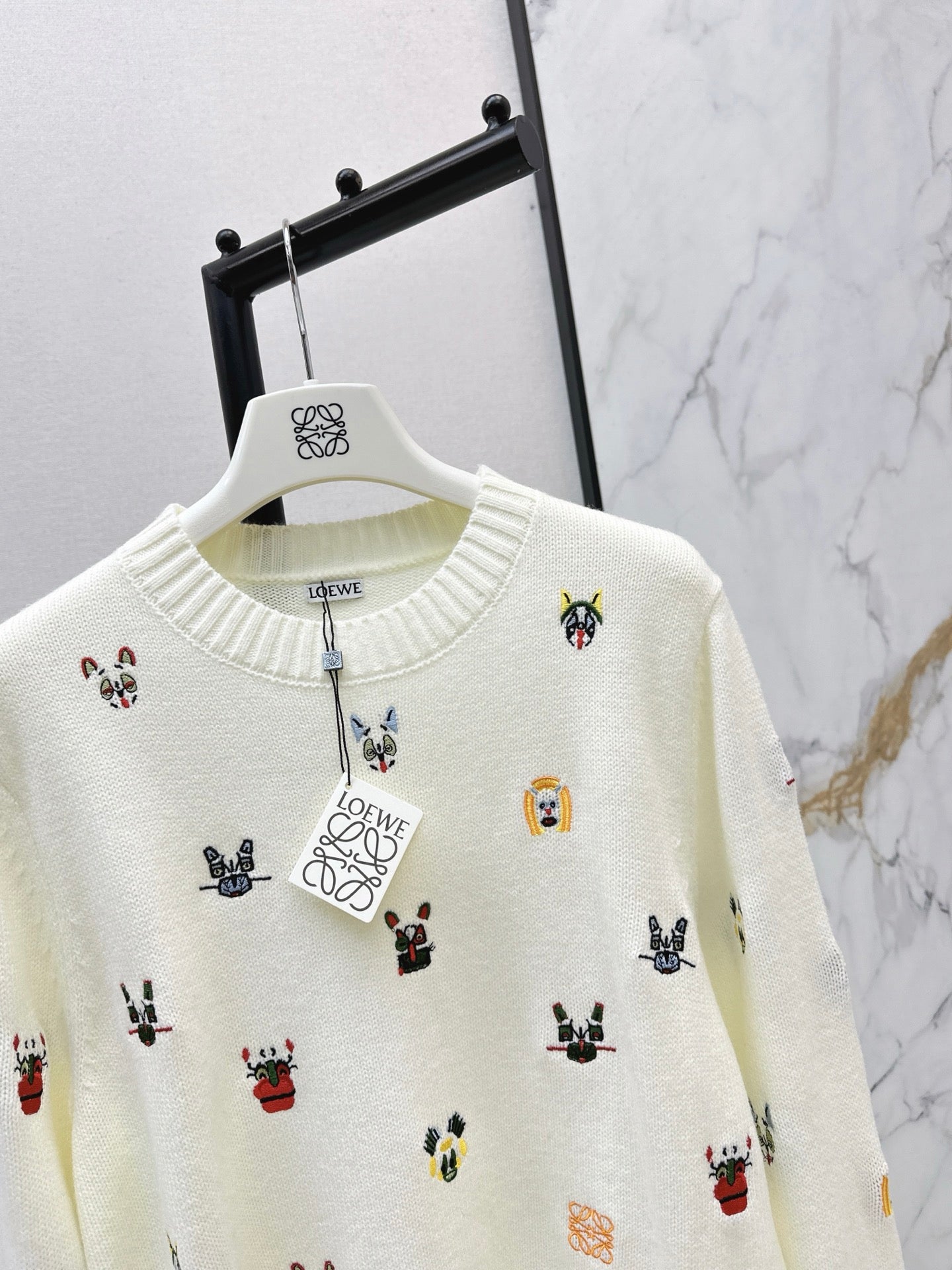 Loe NEW embroidered sweater