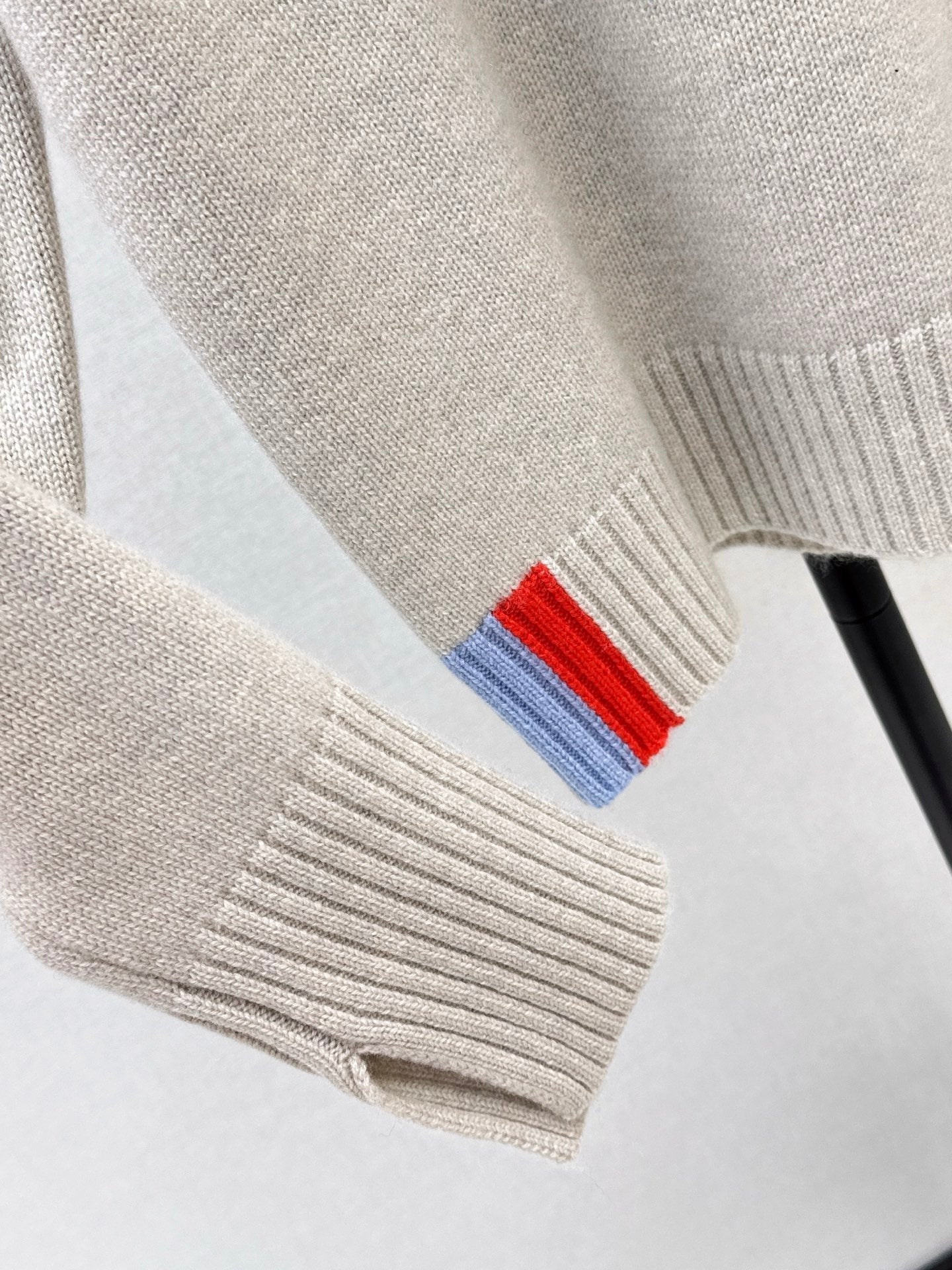 Loe NEW cashmere sweater