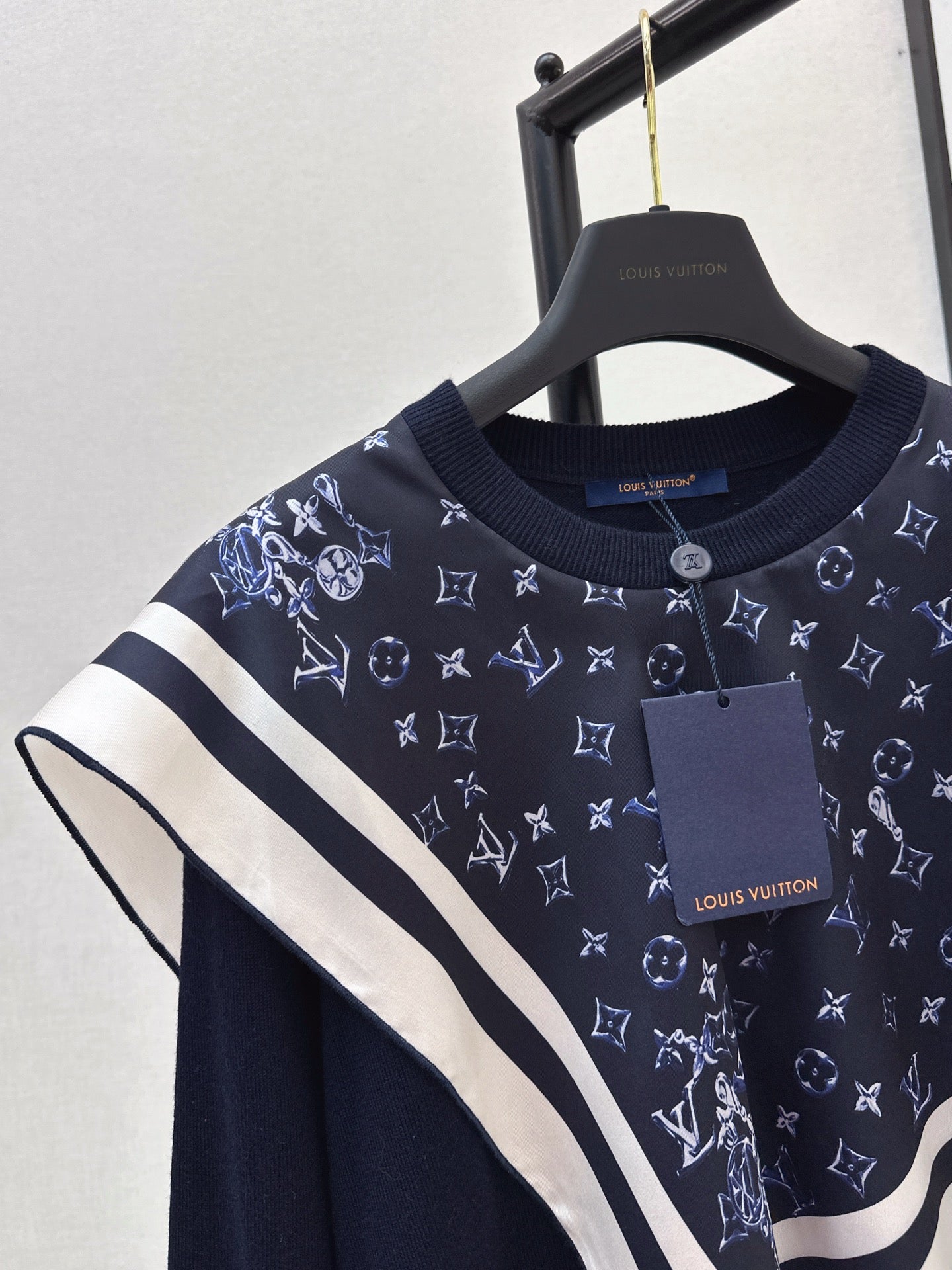 Louis NEW 2-in-1 sweatshirt