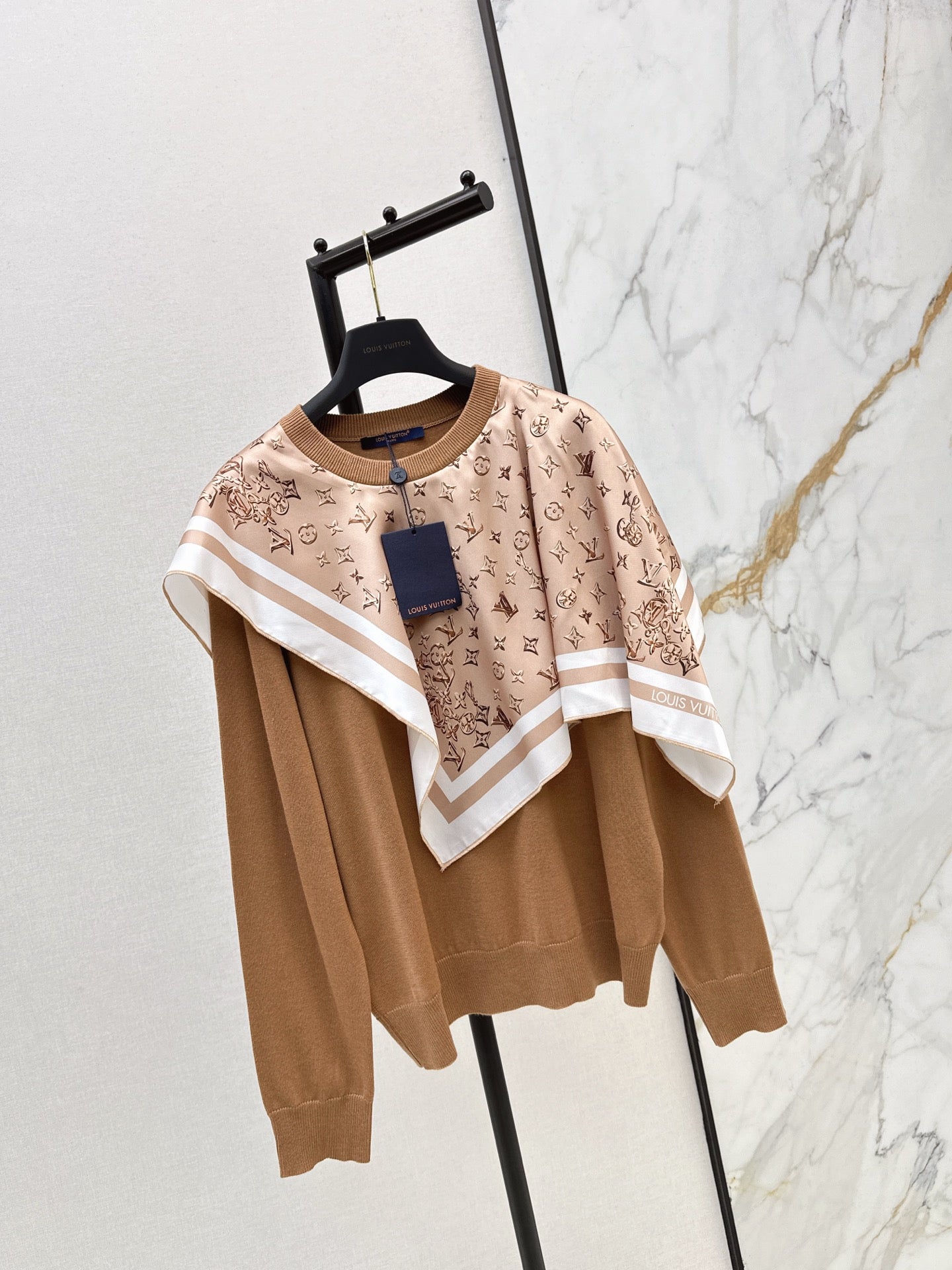 Louis NEW 2-in-1 sweatshirt