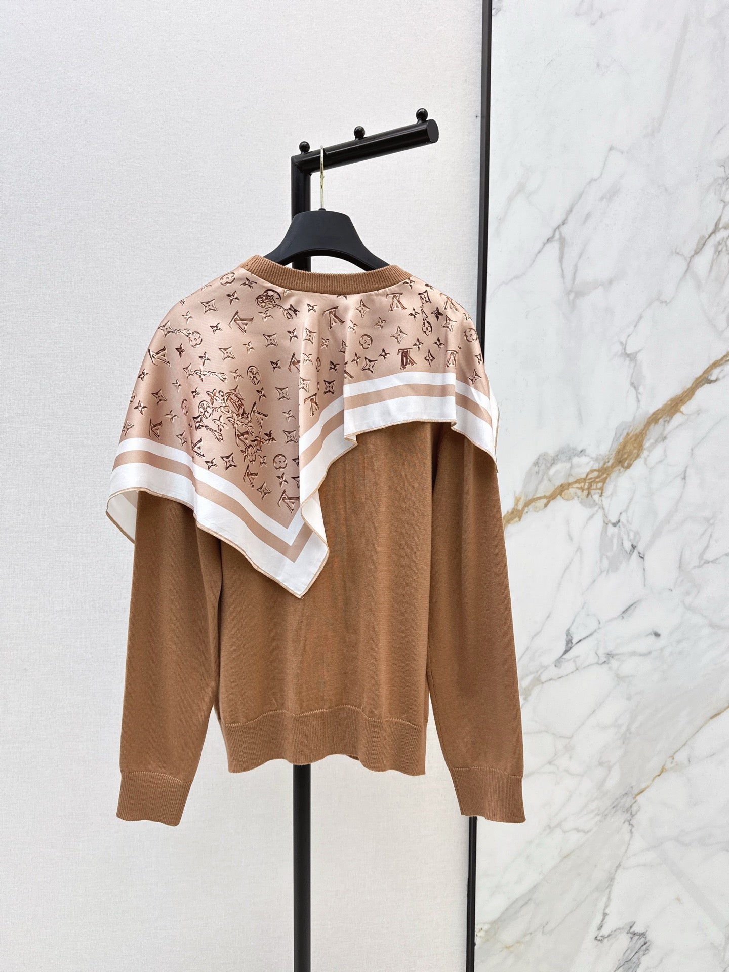 Louis NEW 2-in-1 sweatshirt