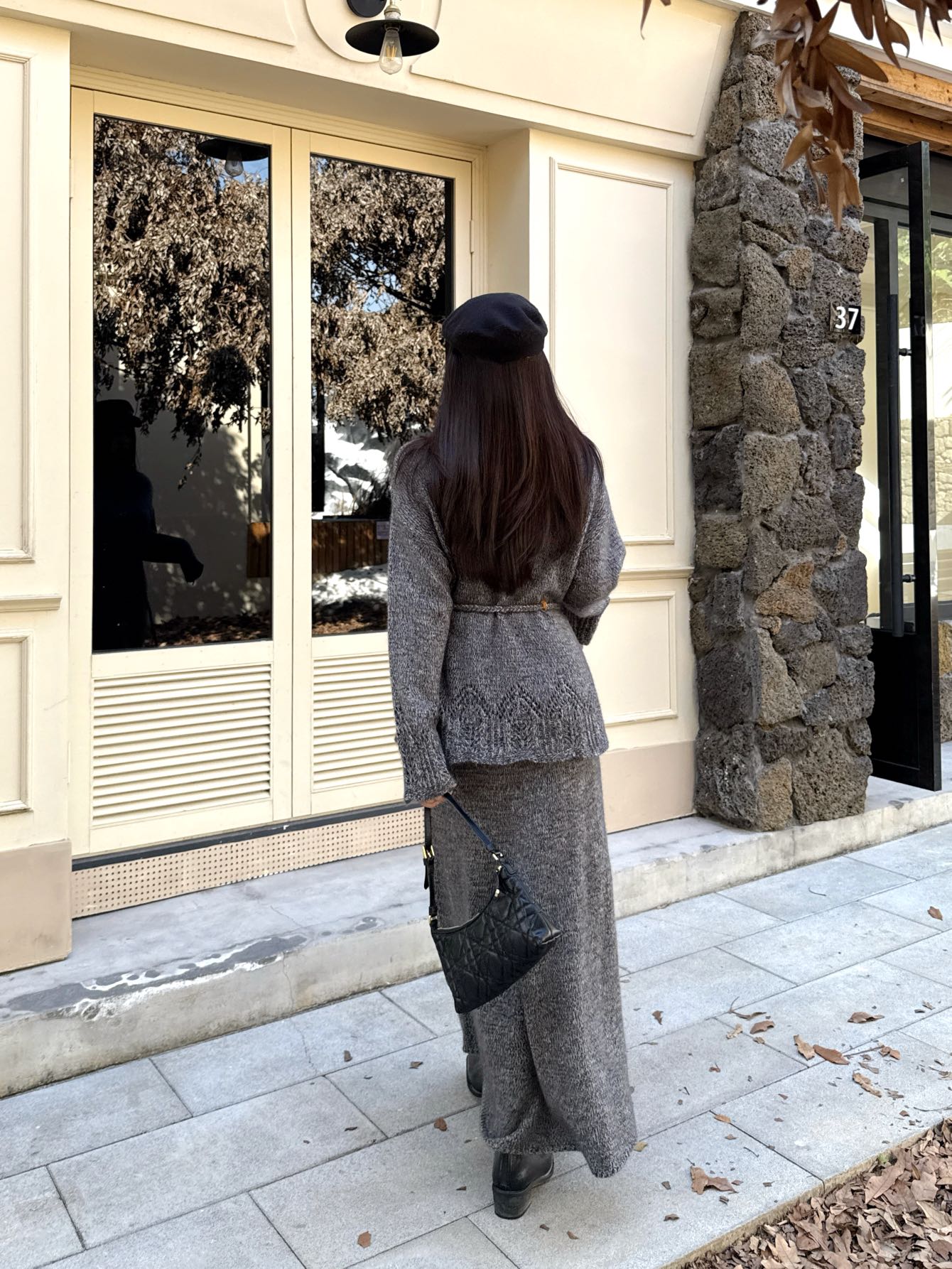 Brun NEW knitted suit