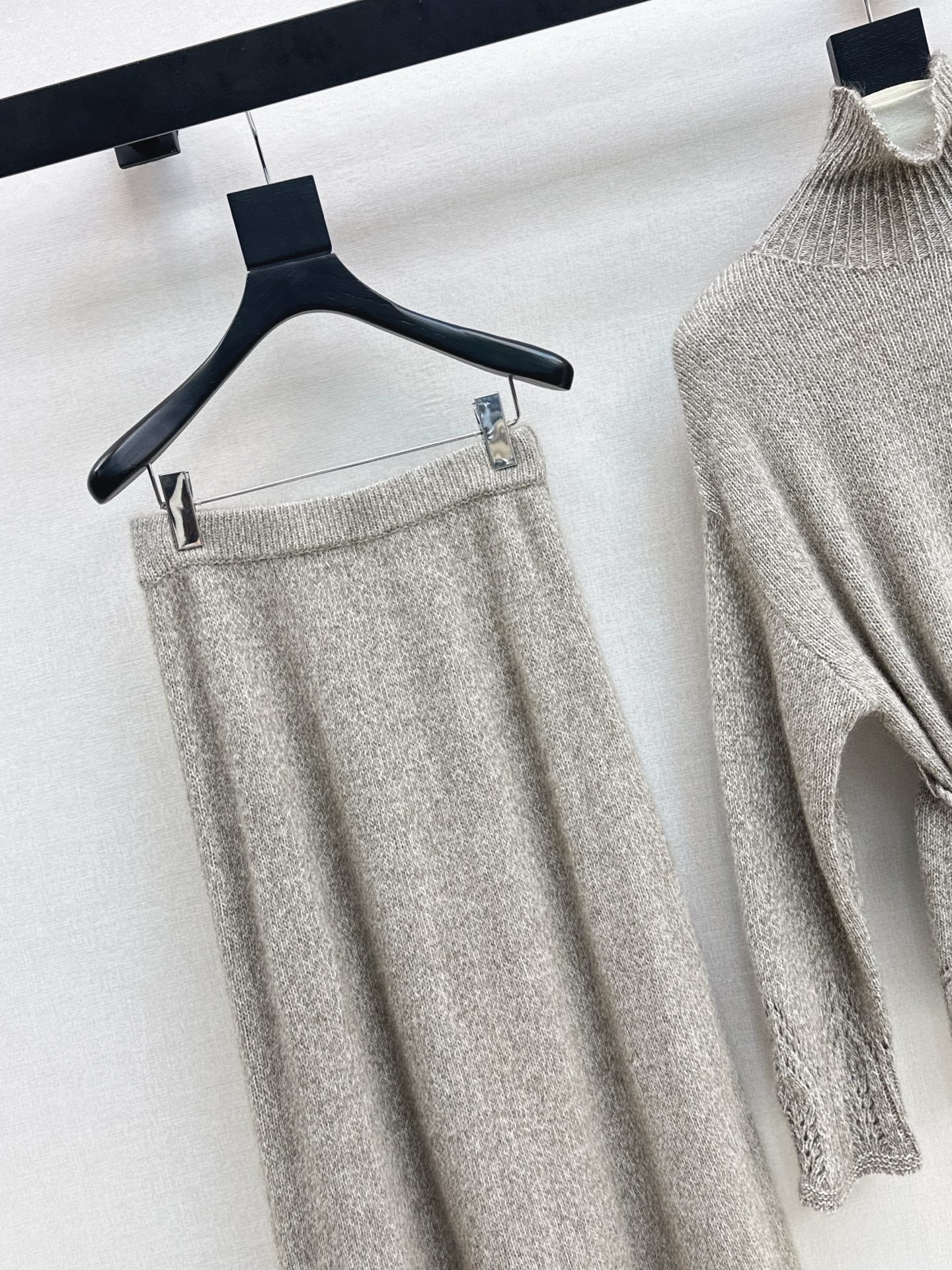 Brun NEW knitted suit