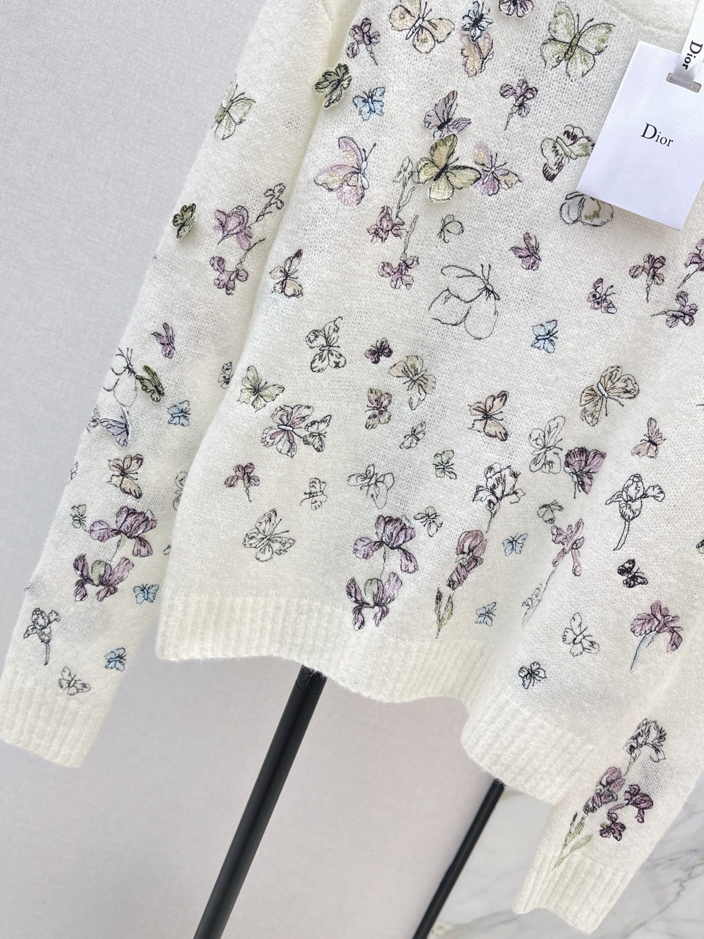 CD NEW embroidered knitwear