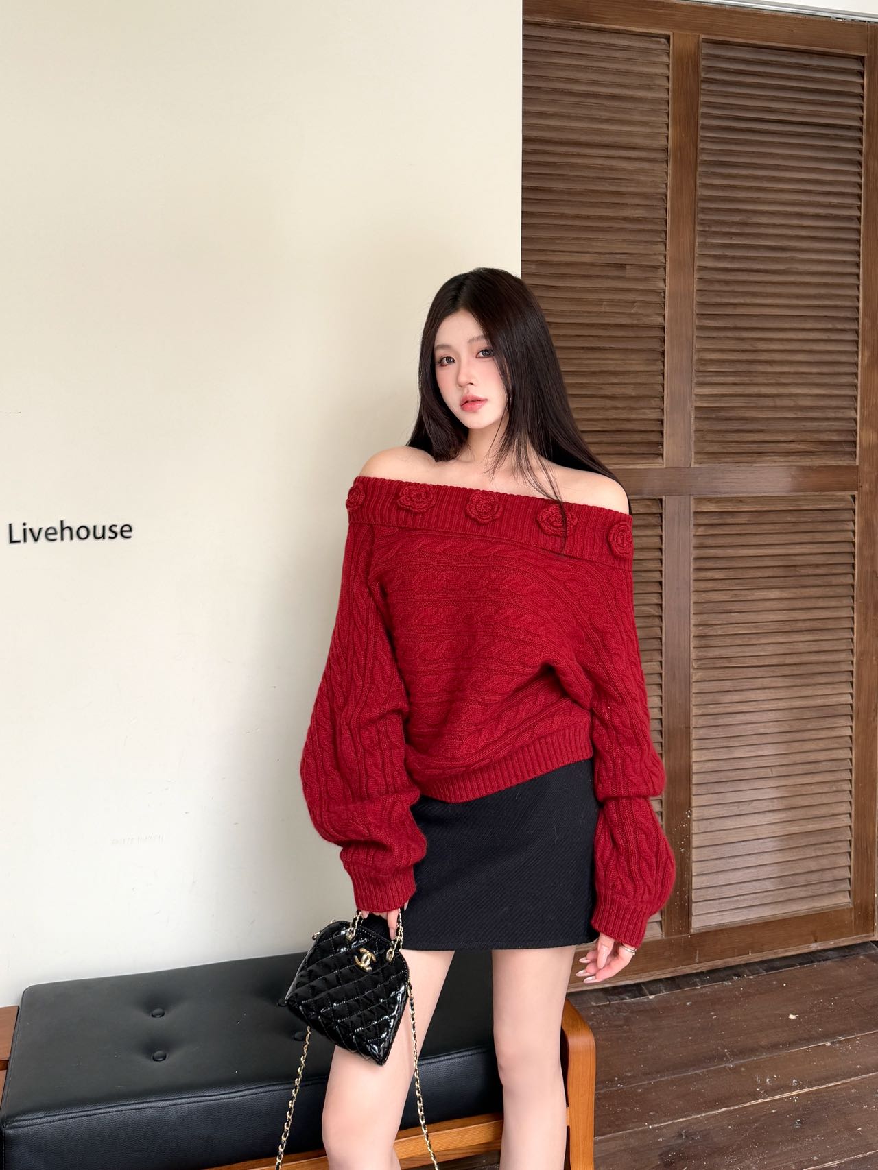 Chan NEW Off-shoulder sweater