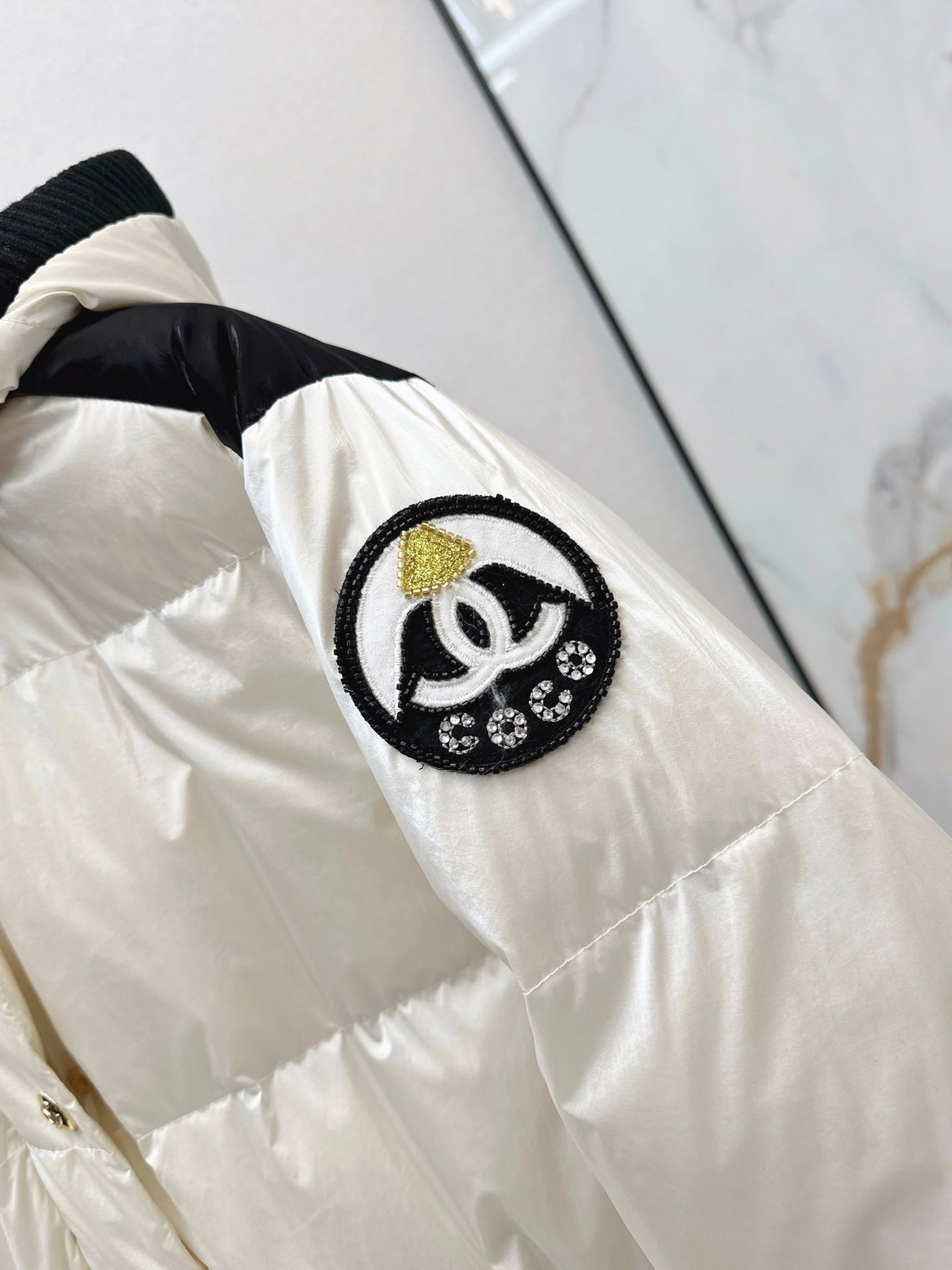 Chan NEW Hooded down jacket