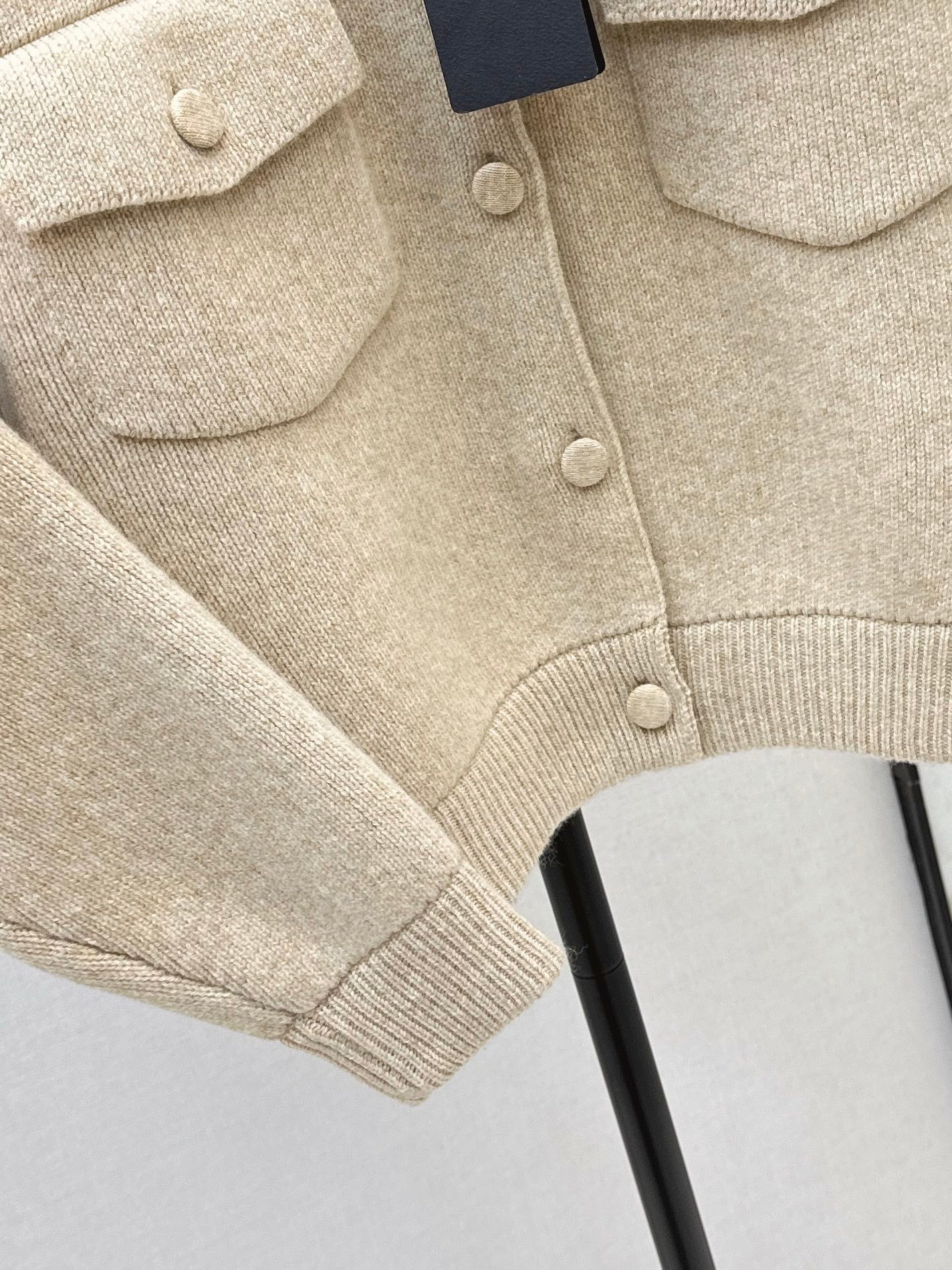 Fend NEW wool knit cardigan