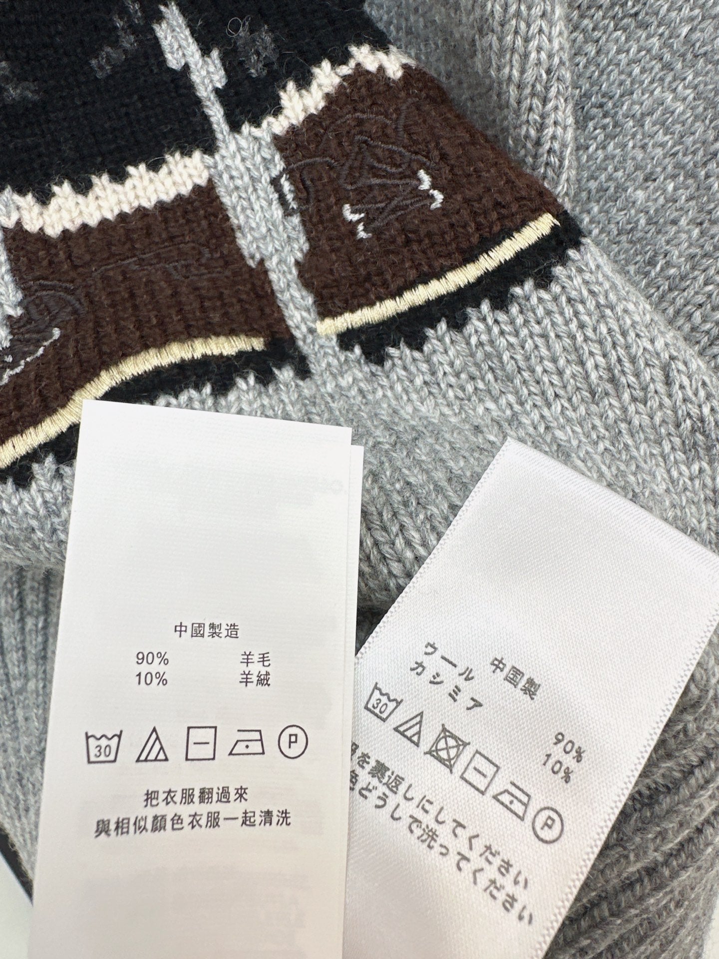 Ral NEW embroidered hooded sweater