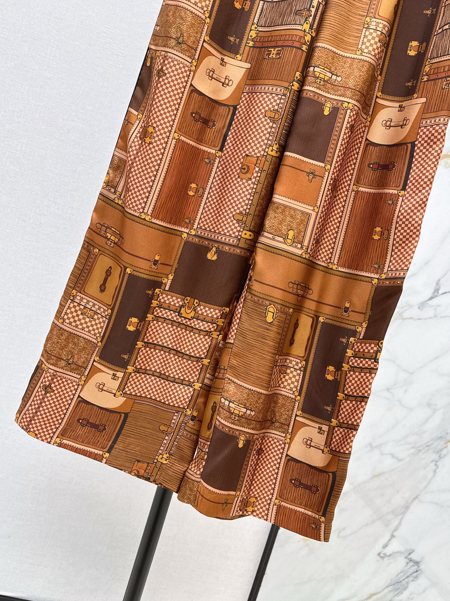 Louis NEW printed silk pants