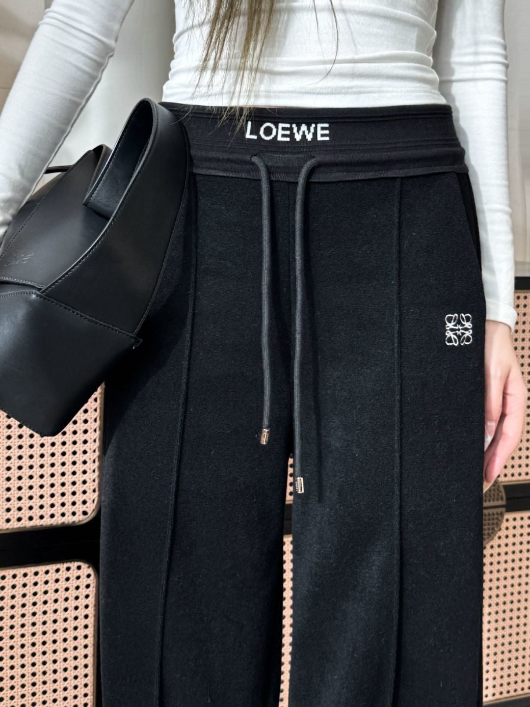 Loe NEW casual pants