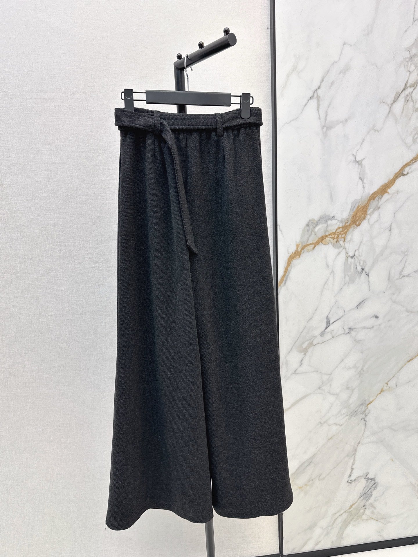 CD NEW Straight-leg trousers