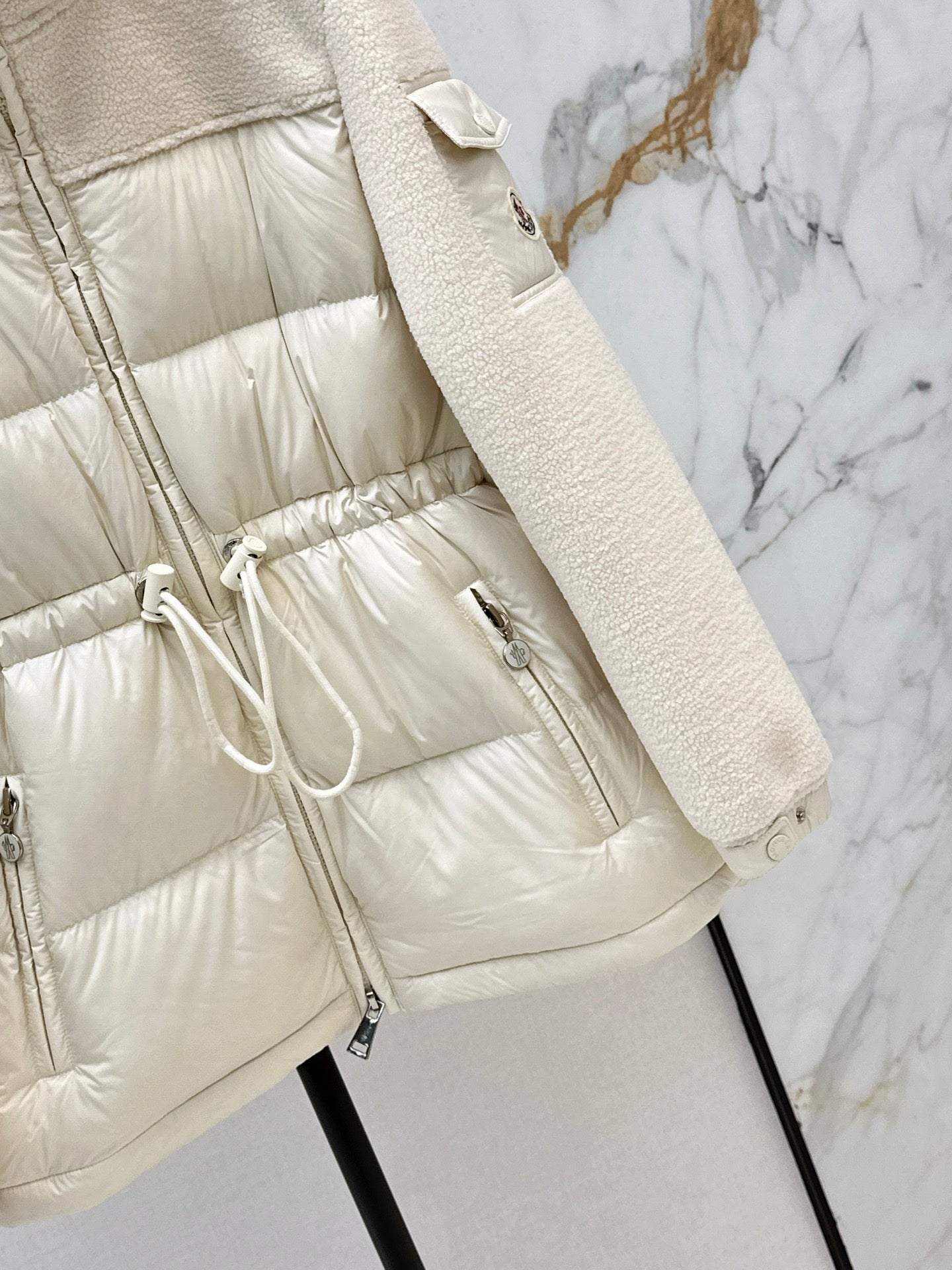 Monc NEW fleece-paneled down jacket