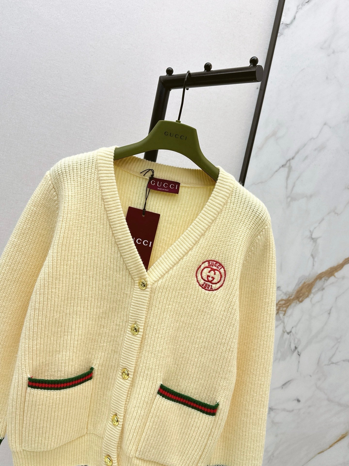 Guc NEW jacquard knit cardigan