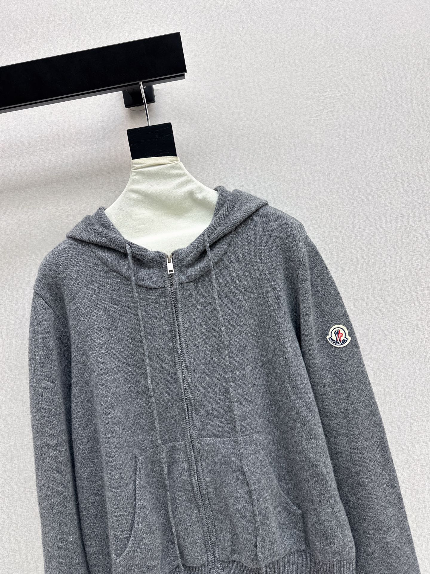 Monc NEW Hooded knitted cardigan