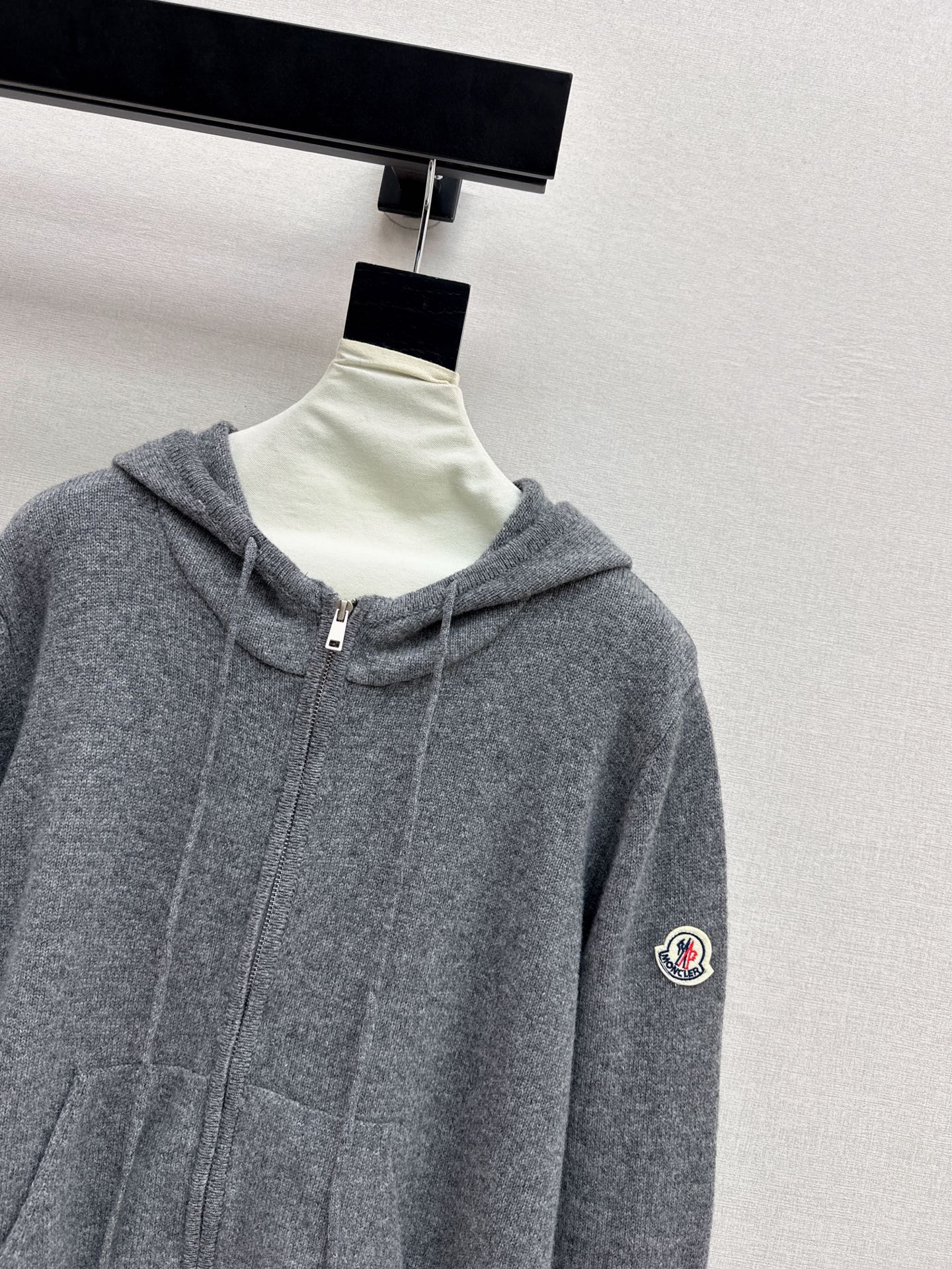 Monc NEW Hooded knitted cardigan