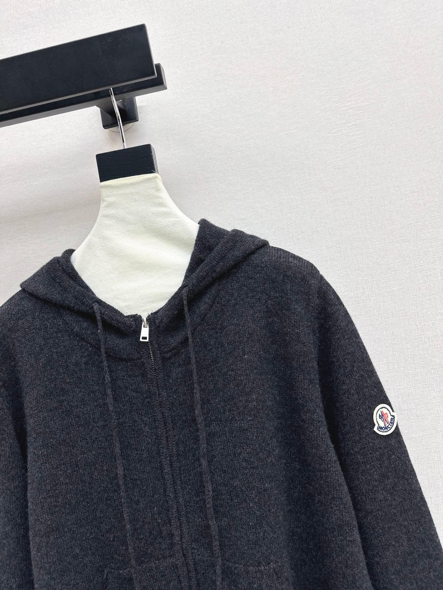 Monc NEW Hooded knitted cardigan