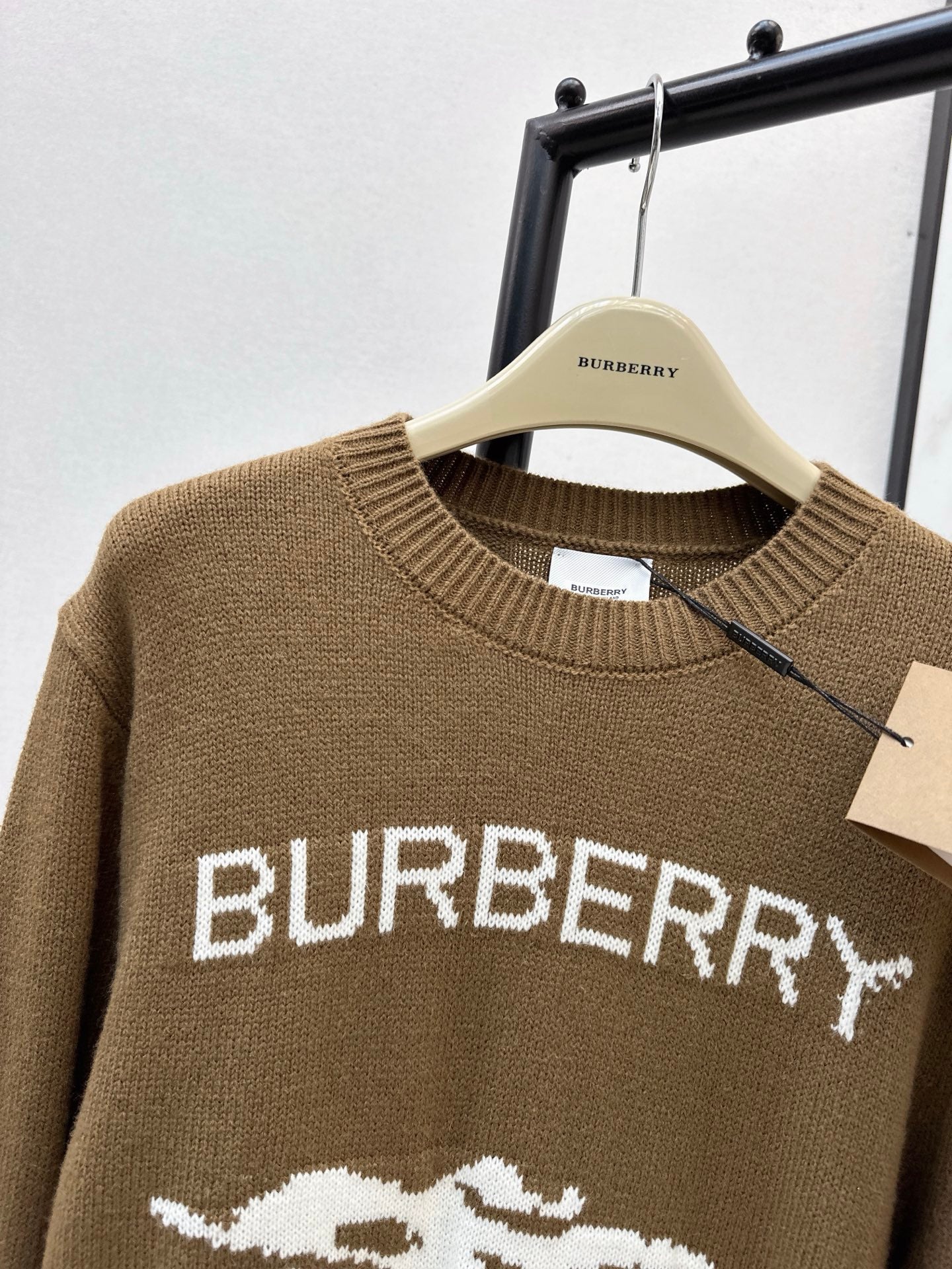 Bur NEW Wool sweater
