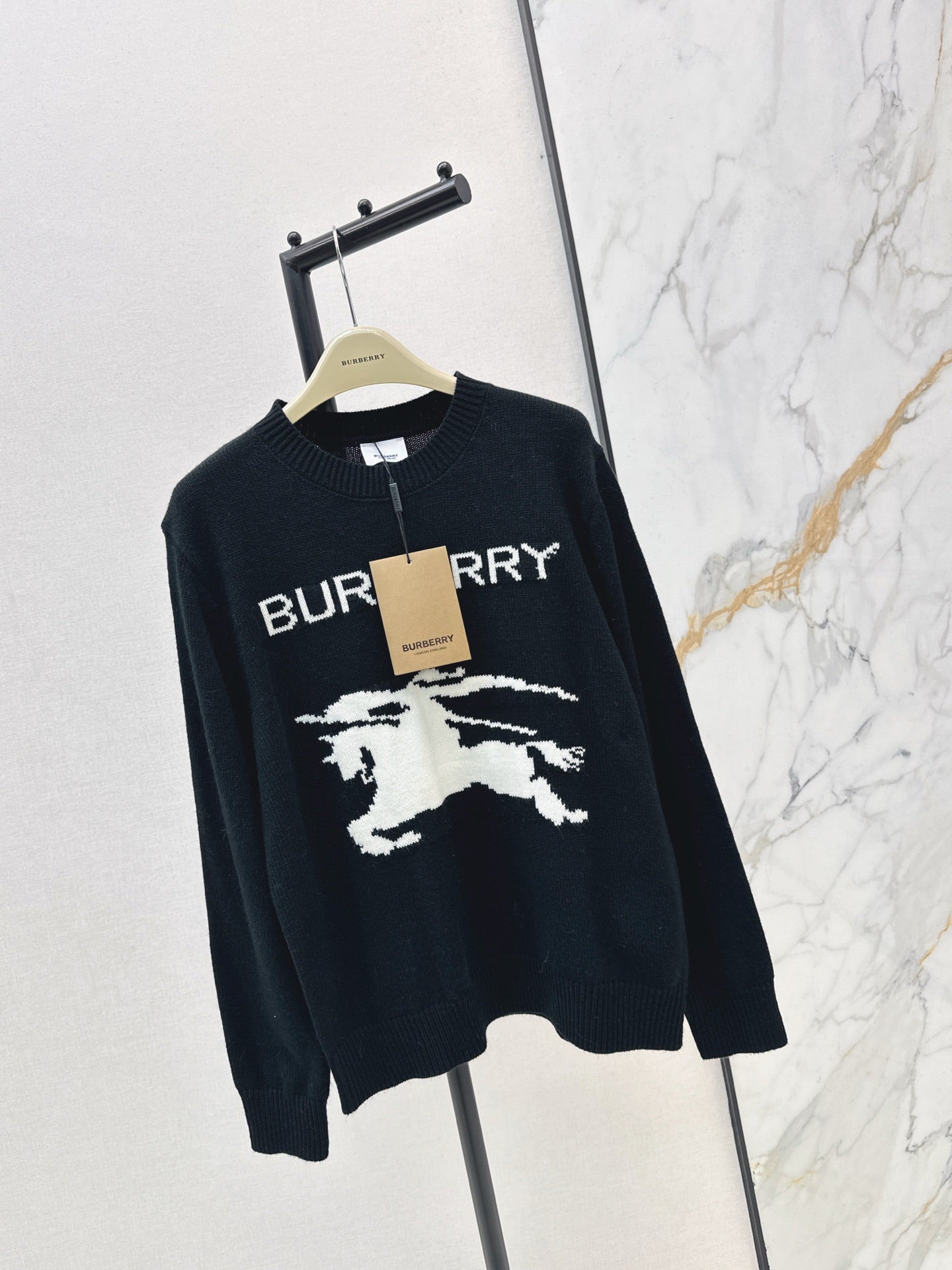 Bur NEW Wool sweater