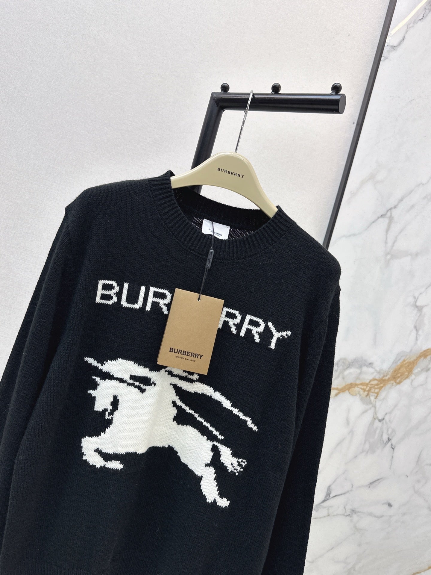 Bur NEW Wool sweater