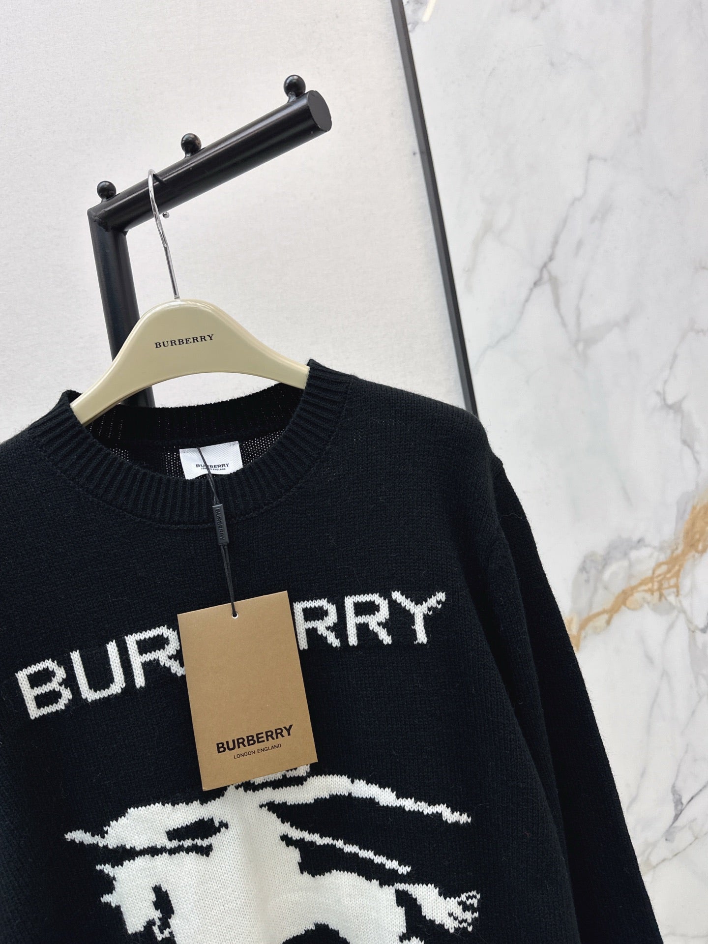 Bur NEW Wool sweater