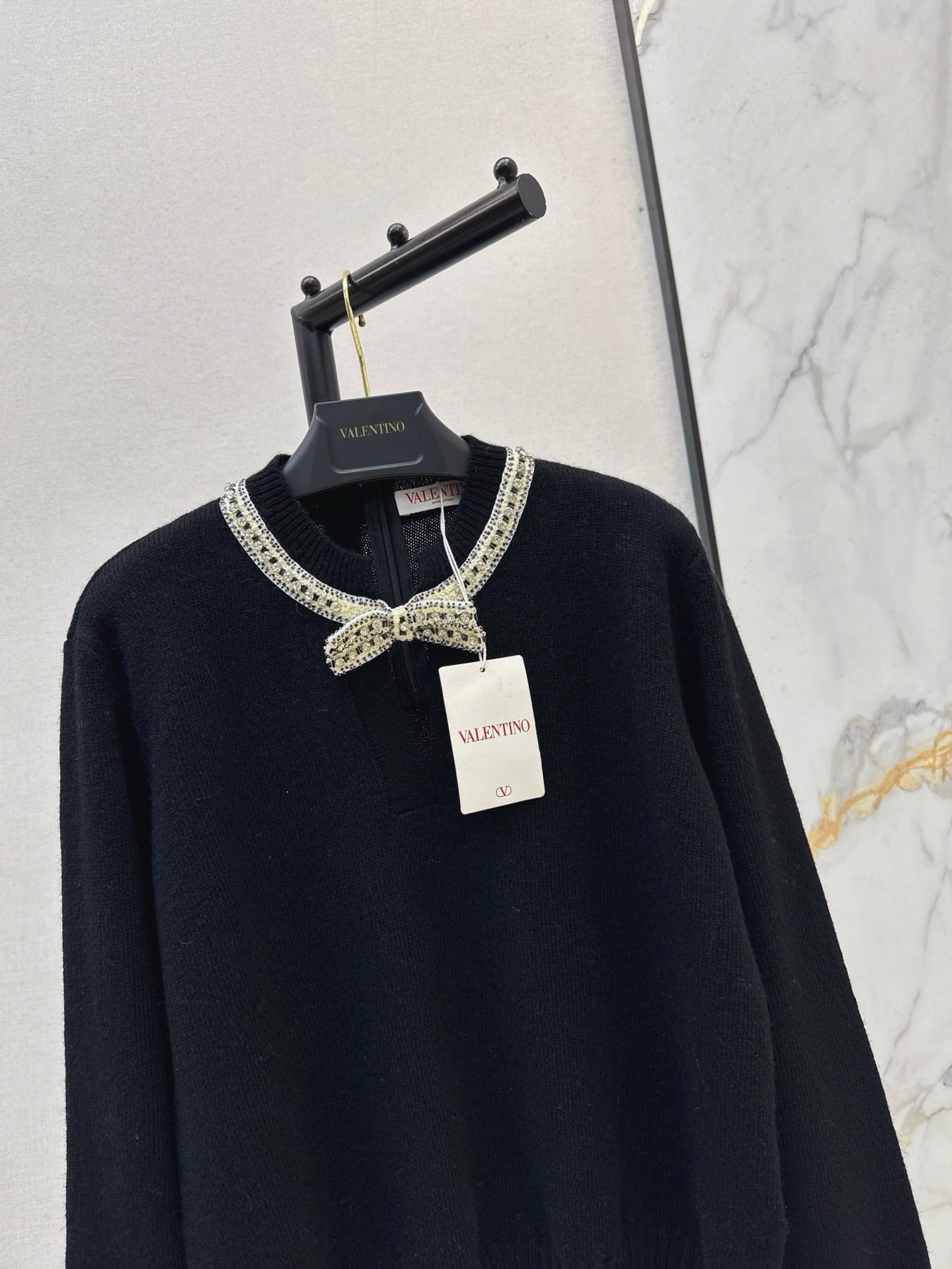 Valen NEW Bowknot Rhinestone Sweater