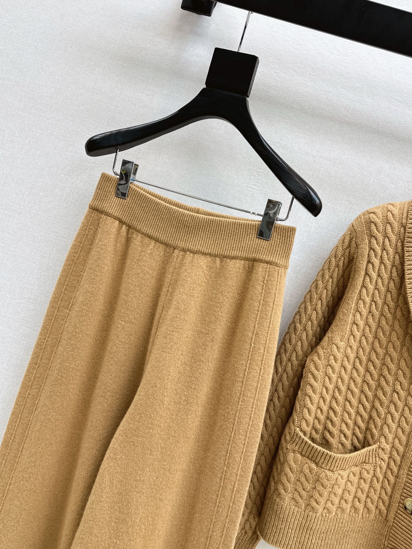 Ral NEW Knitted suit