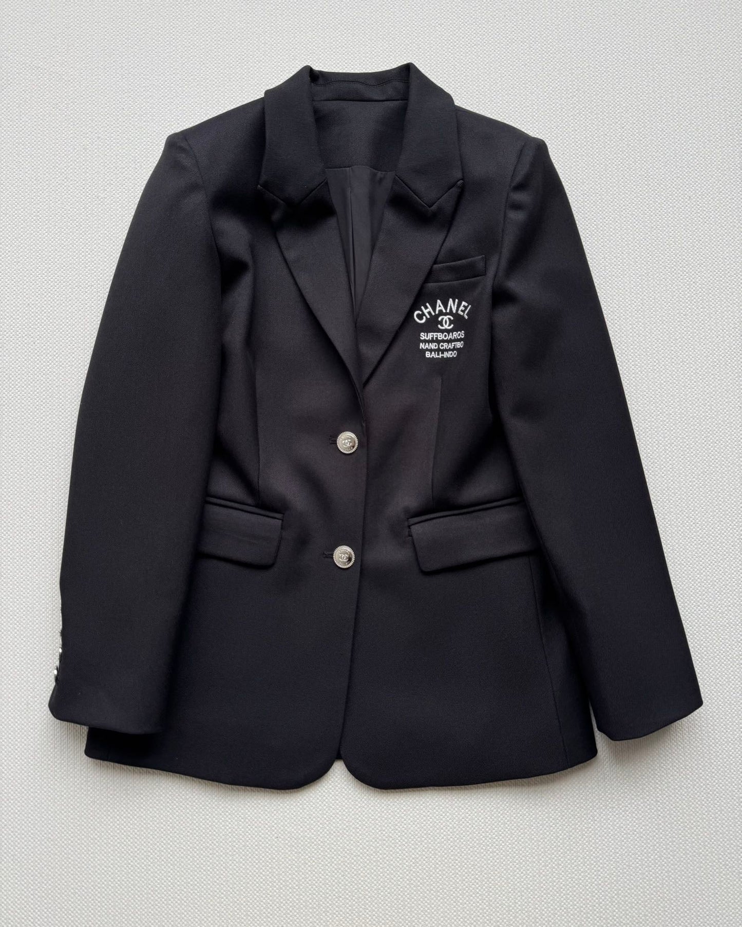 Chan NEW embroidery suit