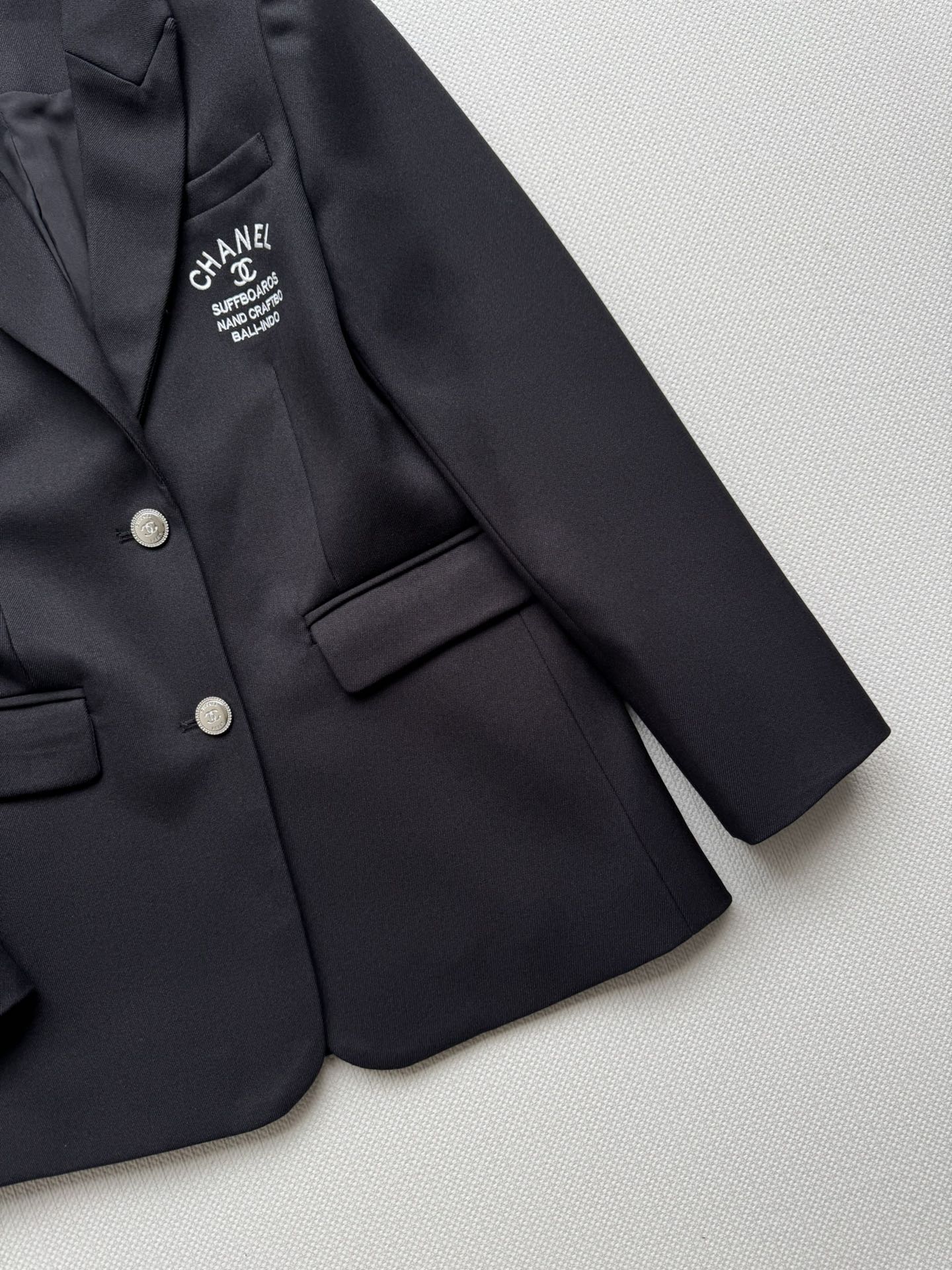 Chan NEW embroidery suit