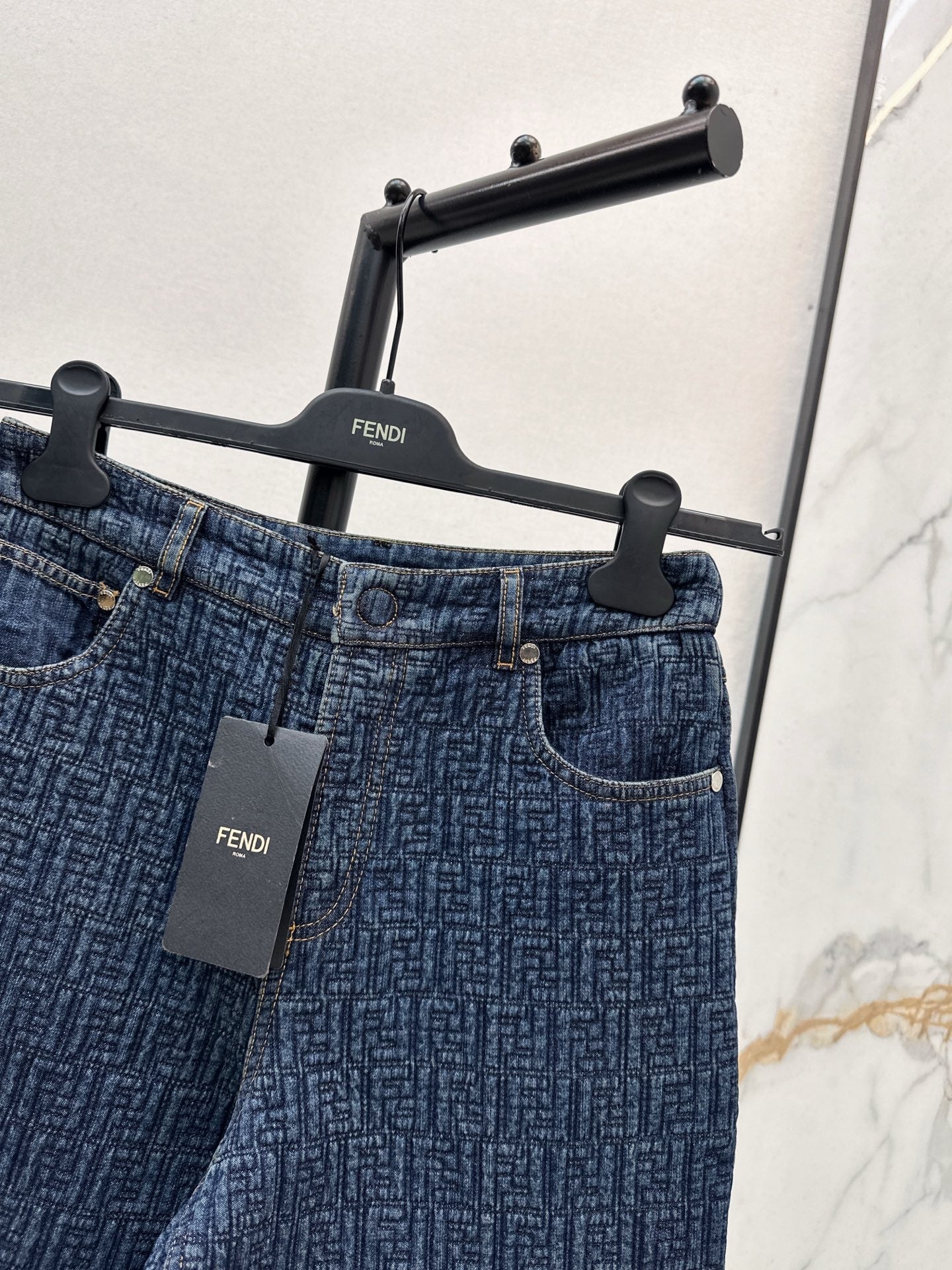 Fend NEW Straight-leg jeans