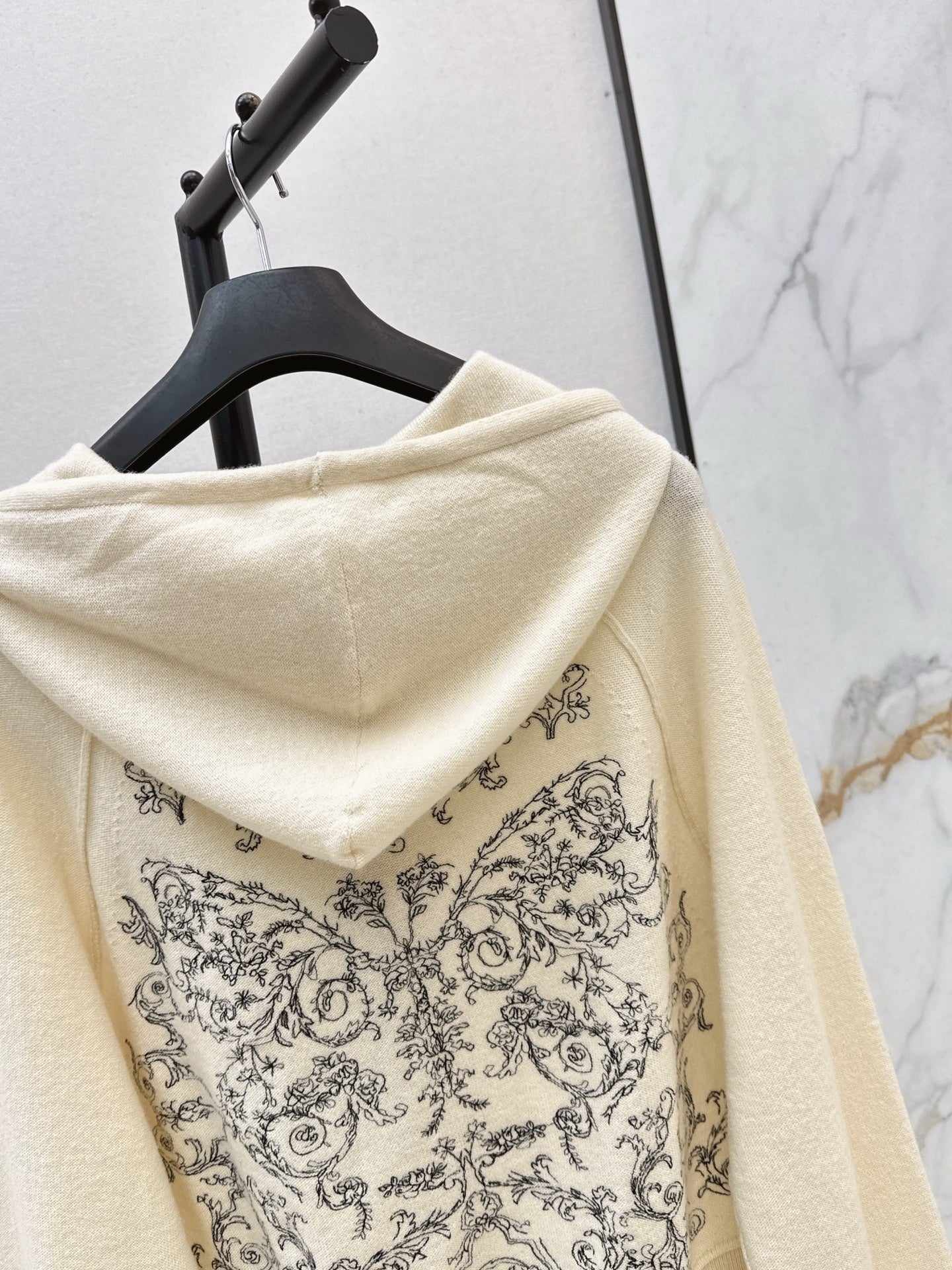 CD NEW Embroidered cashmere jacket