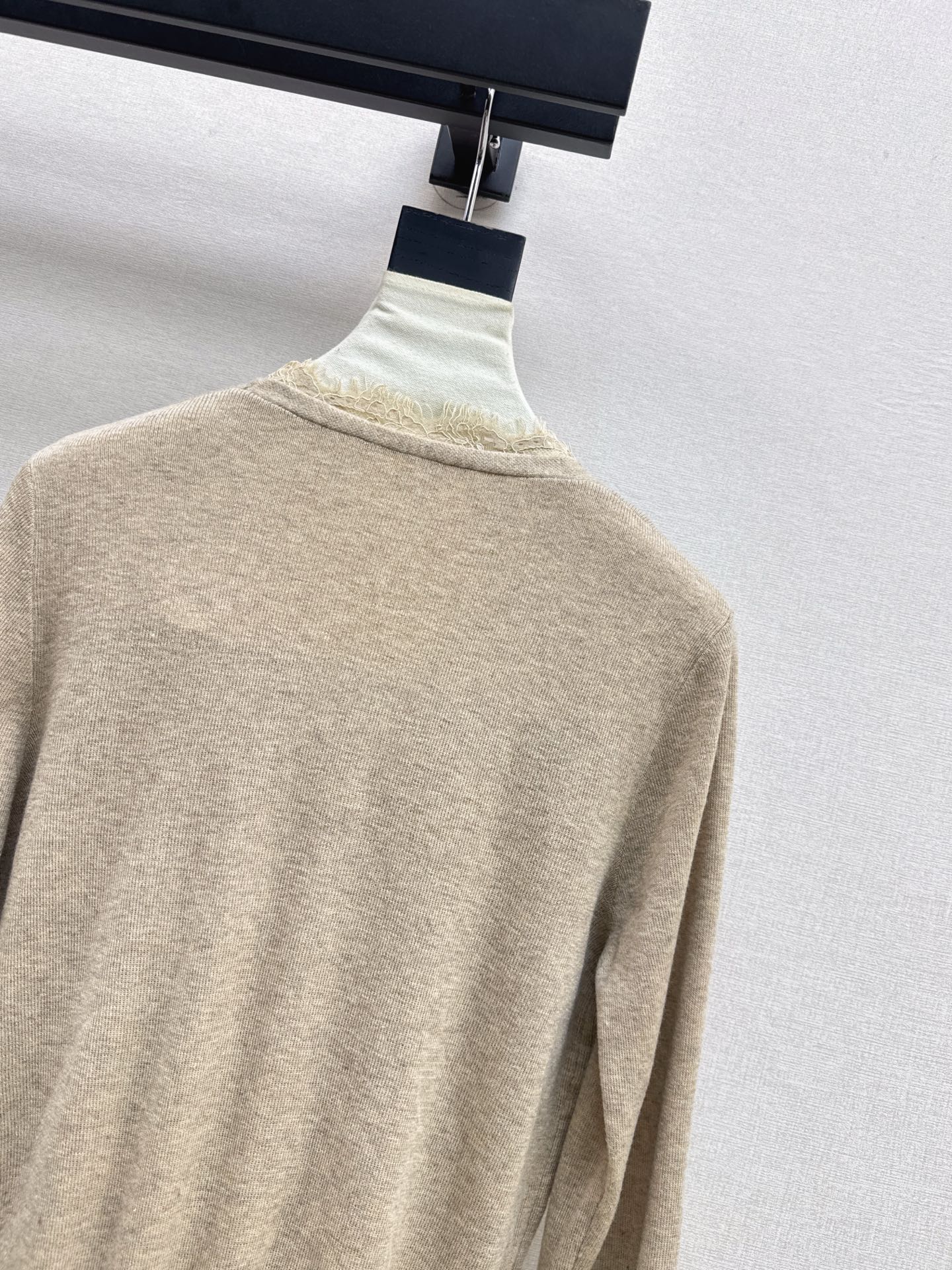 Es NEW Lace-paneled cardigan