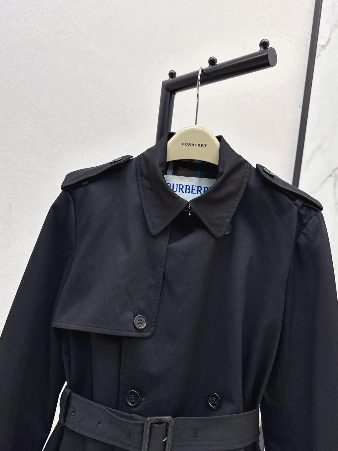 Bur NEW trench coat