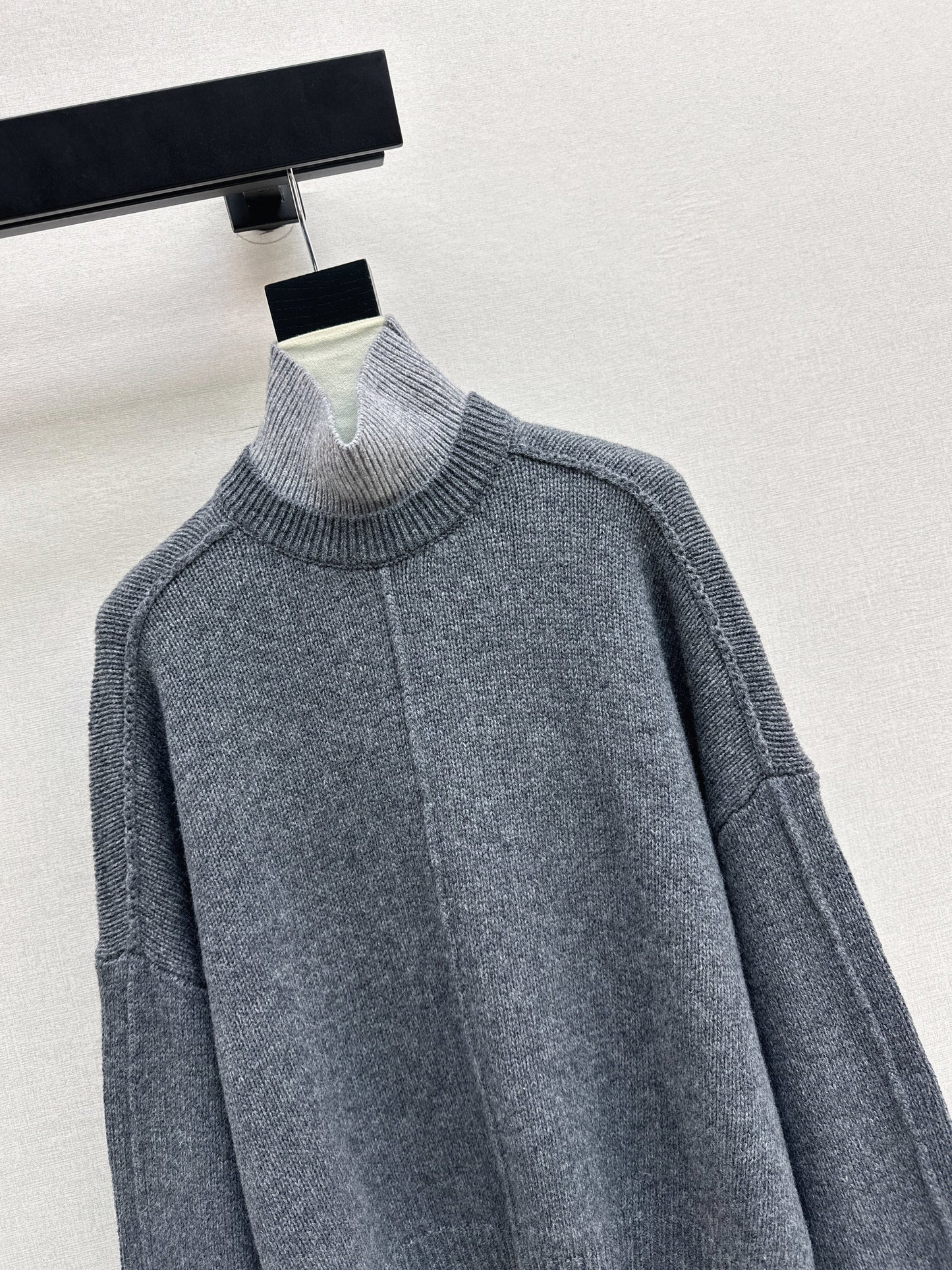 Brun NEW 2in1 contract sweater