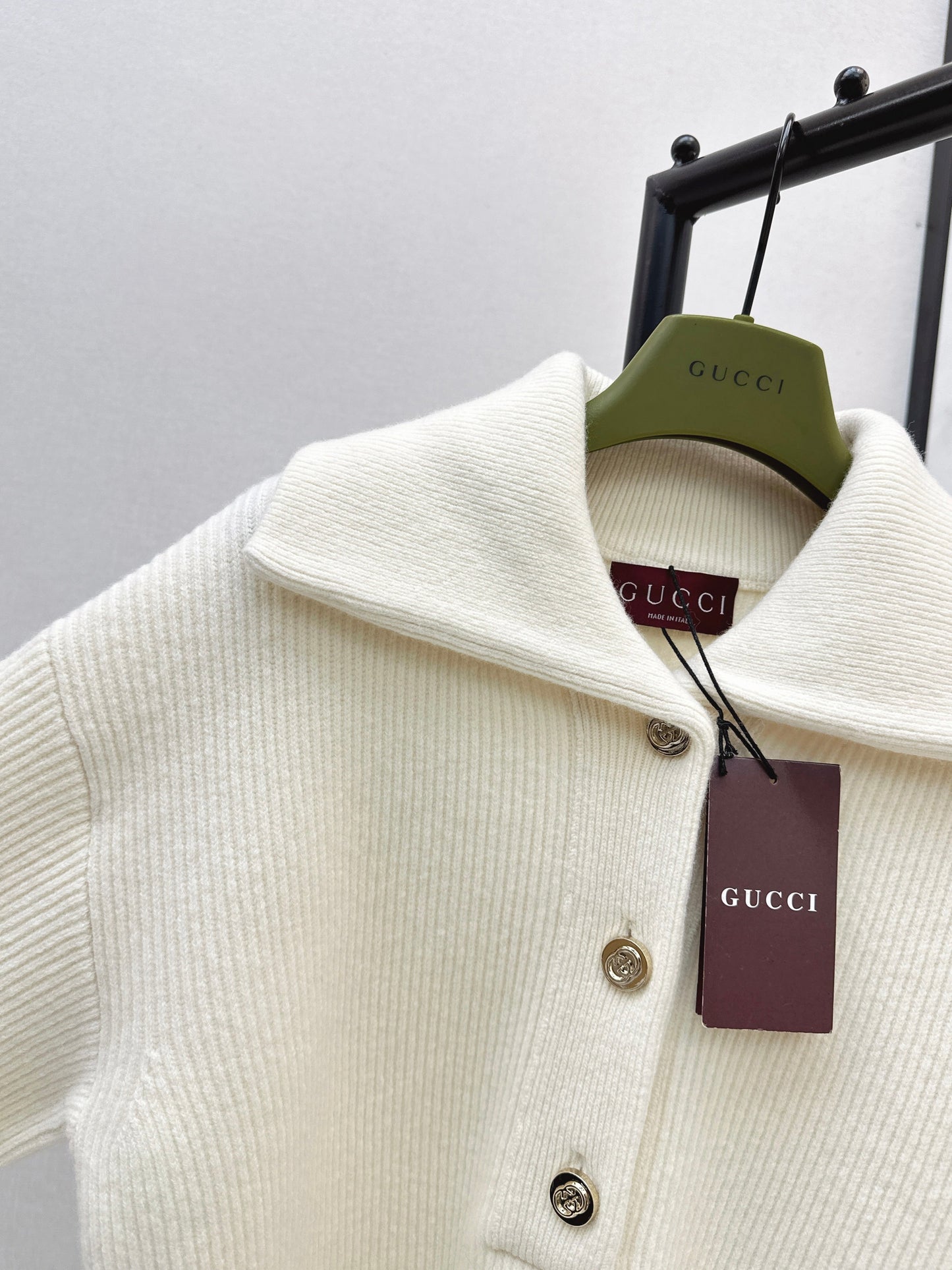 Guc NEW Knitted sweater