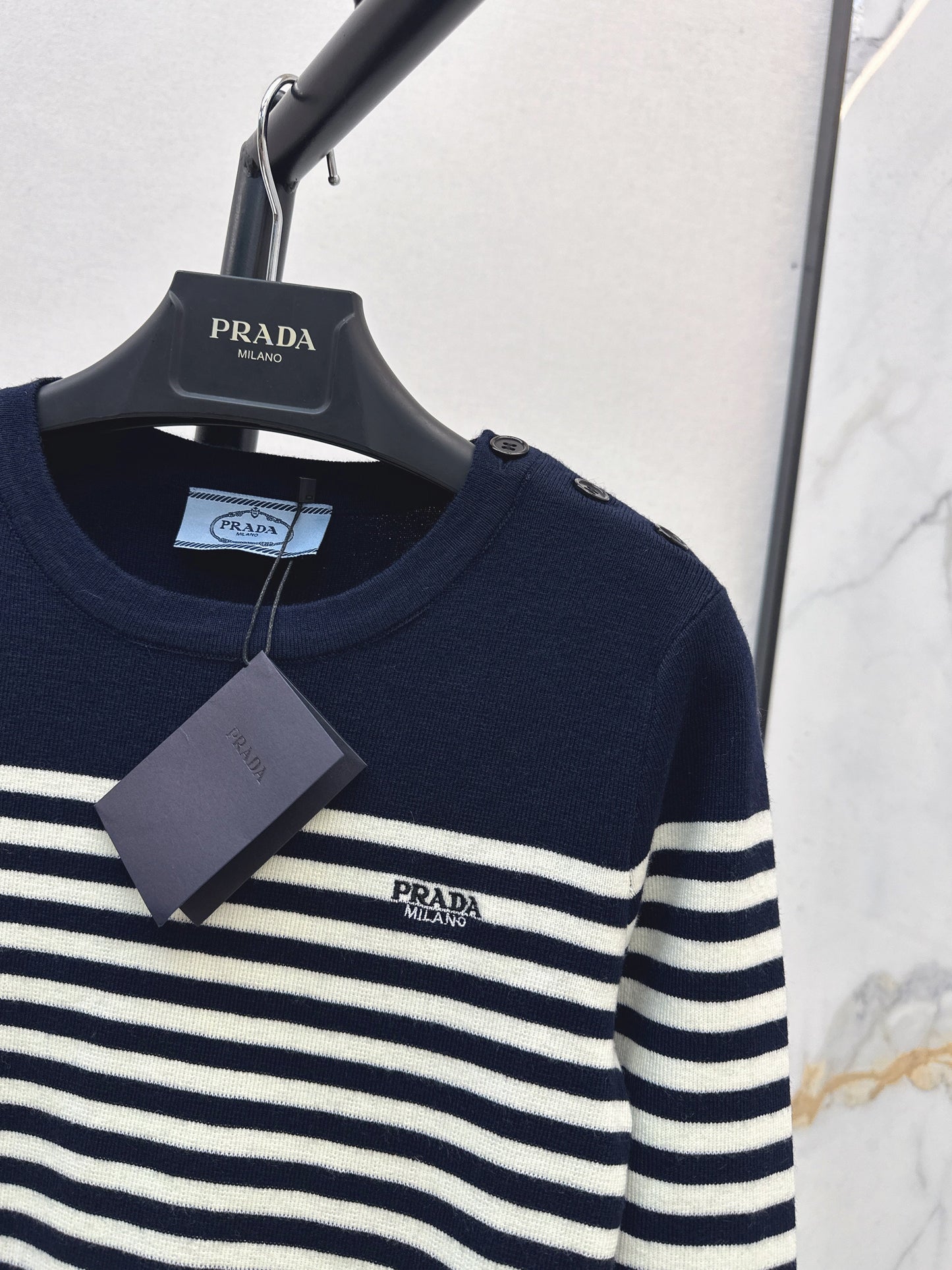 Pra NEWstripe knitwear