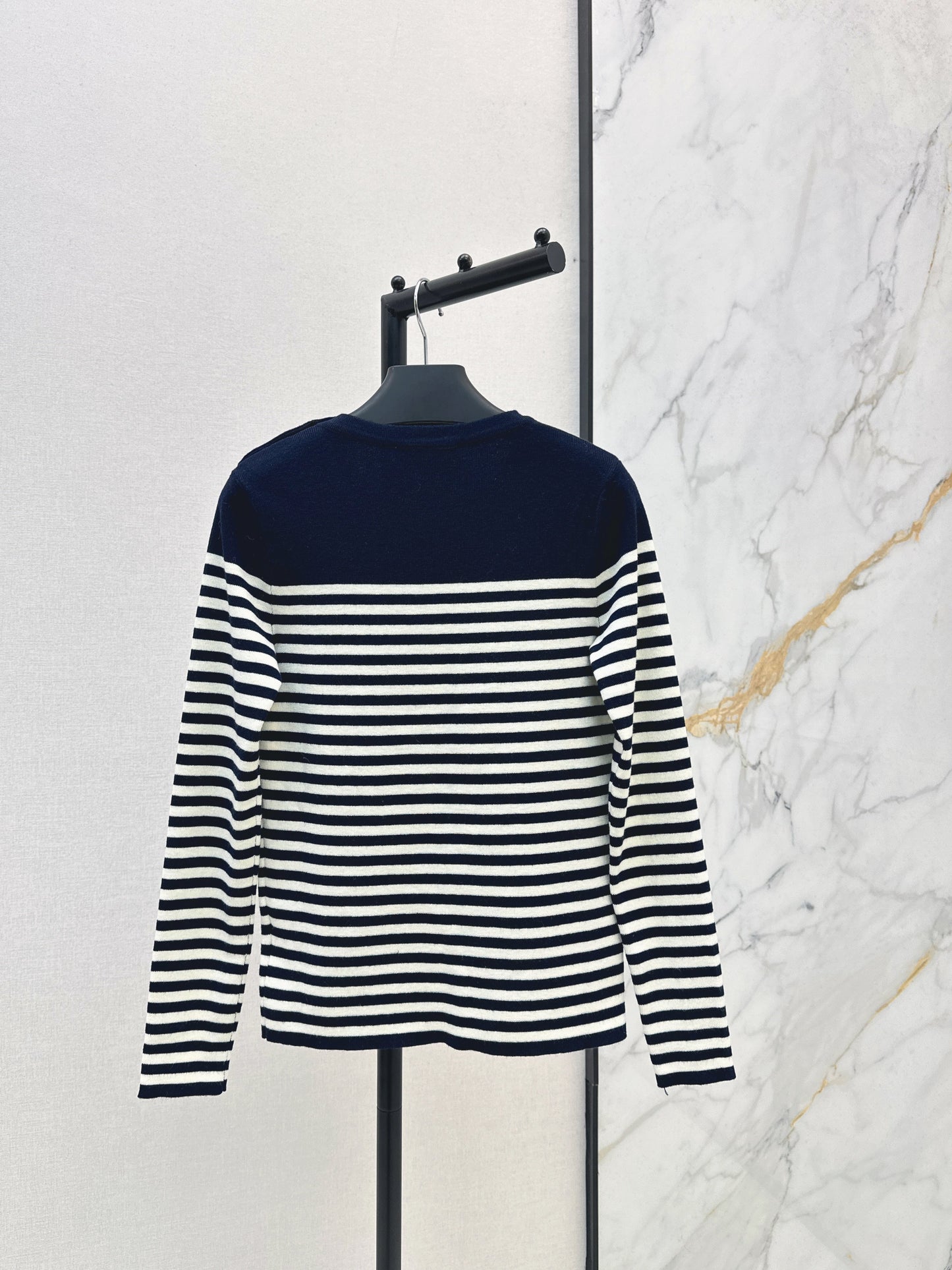 Pra NEWstripe knitwear