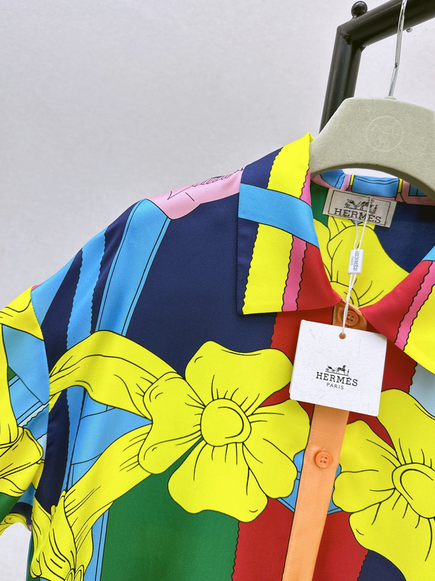 Herm NEW printed silk shirt